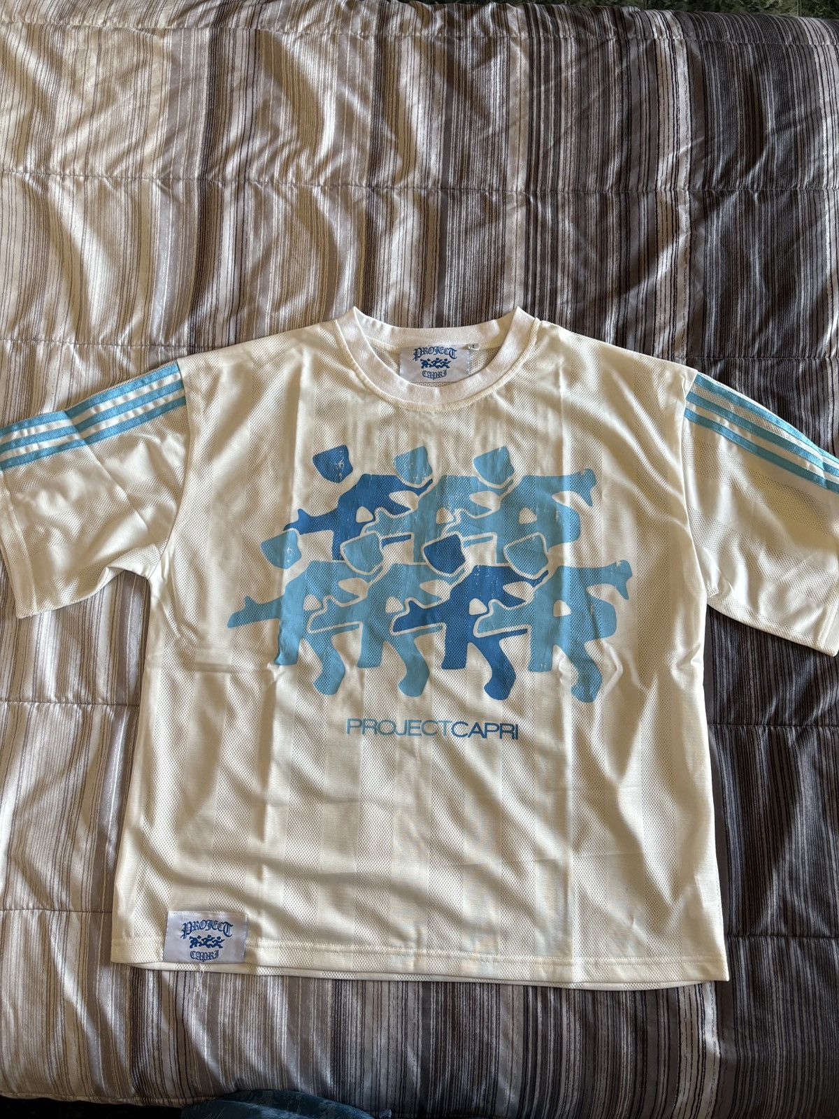 Other Capri 88 running man jersey Size US L / EU 52-54 / 3 - 4 Thumbnail