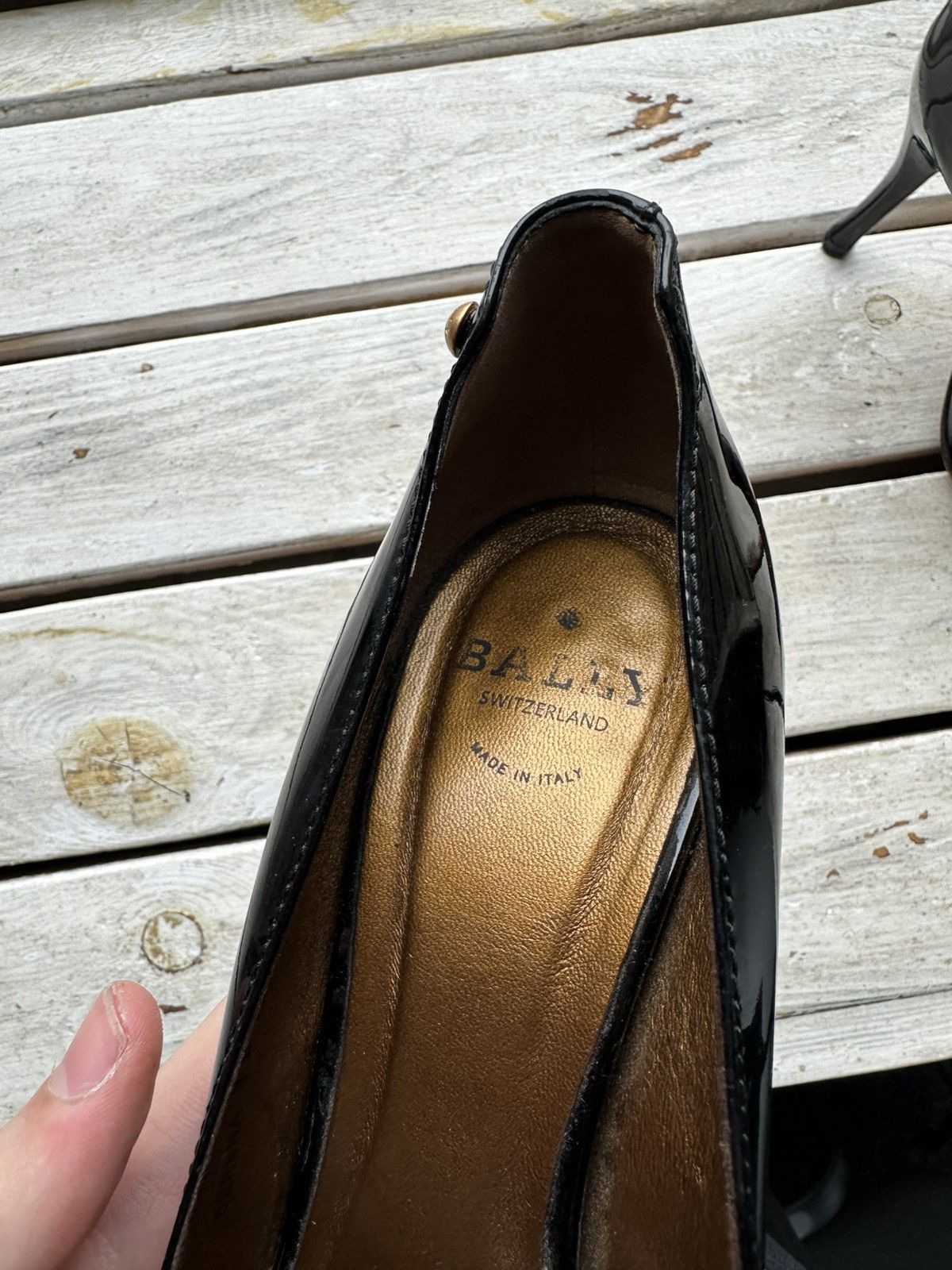 Bally LUXURY 🚨 BALLY VNTG HEELS WOMEN BLACK GOLD LUXURY RARE Size US 8 / IT 38 - 7 Thumbnail