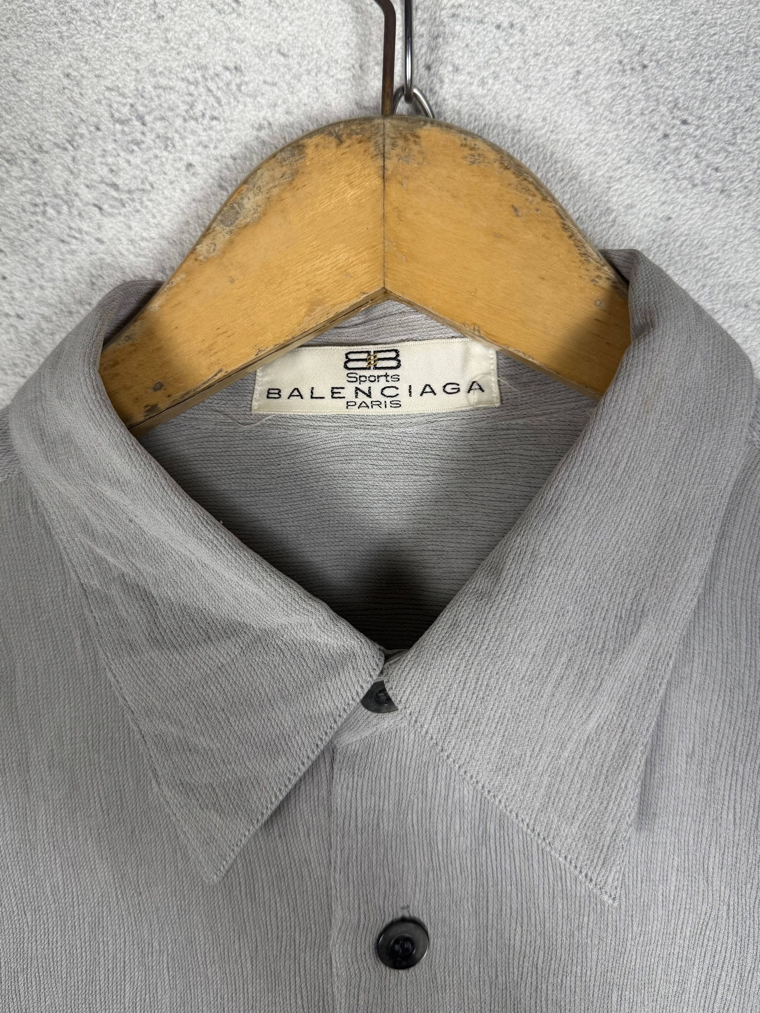 Balenciaga Vintage Balenciaga Grey Shirt Size US L / EU 52-54 / 3 - 7 Thumbnail