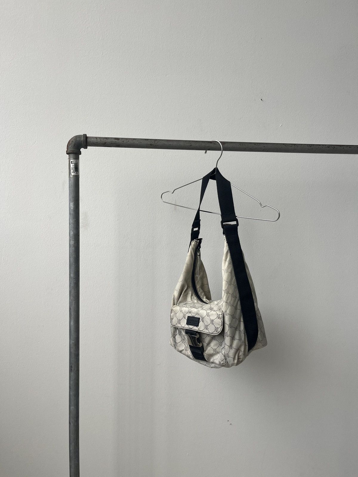 Lauren Ralph Lauren VINTAGE LAUREN RALPH LAUREN SPORT UTILITY BAG CHROME ACCENTS Size ONE SIZE - 1 Thumbnail