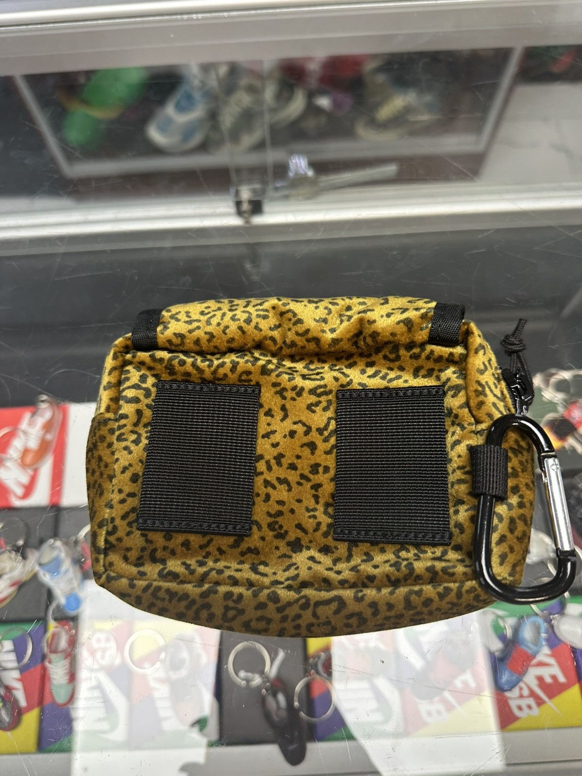 Supreme Supreme Velvet Mini Pouch (Brown) Size ONE SIZE - 2 Thumbnail