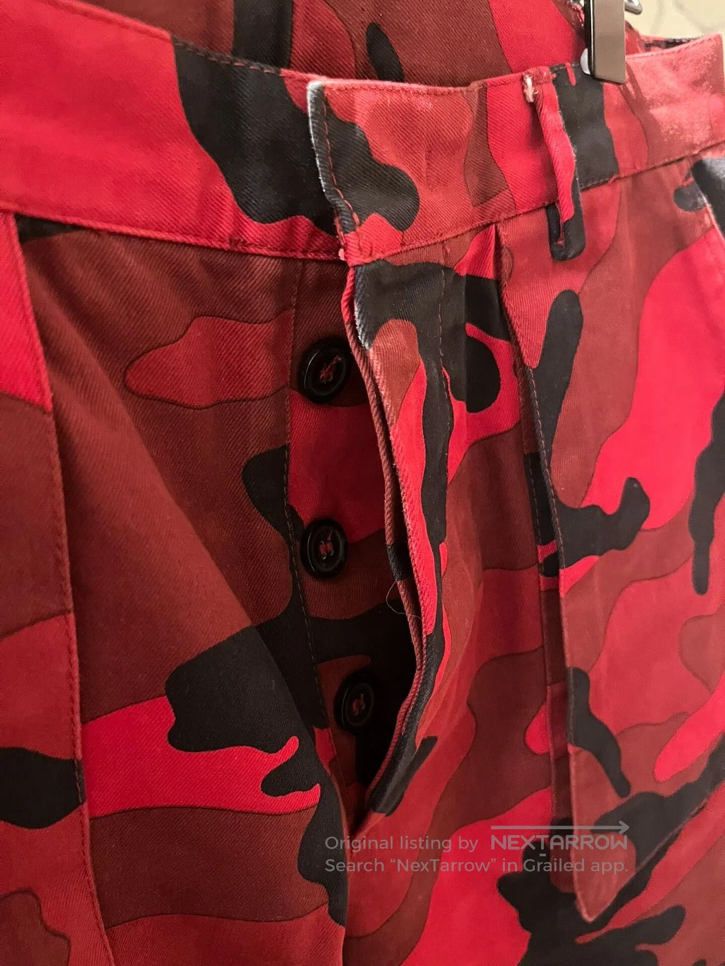 Valentino Valentino Red Camo Cargo Pants. Size US 26 / EU 42 - 9 Thumbnail
