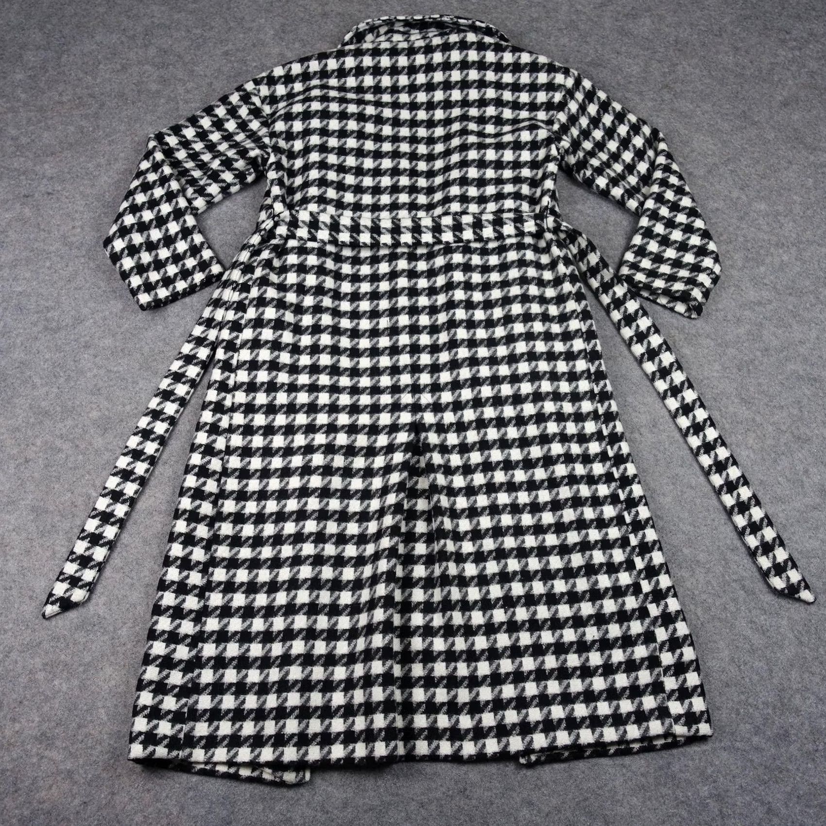 Forever 21 FOREVER 21 Coat Womens S Black White Houndstooth Belted Wrap Long Lined Check Overcoat Size S / US 4 / IT 40 - 3 Thumbnail