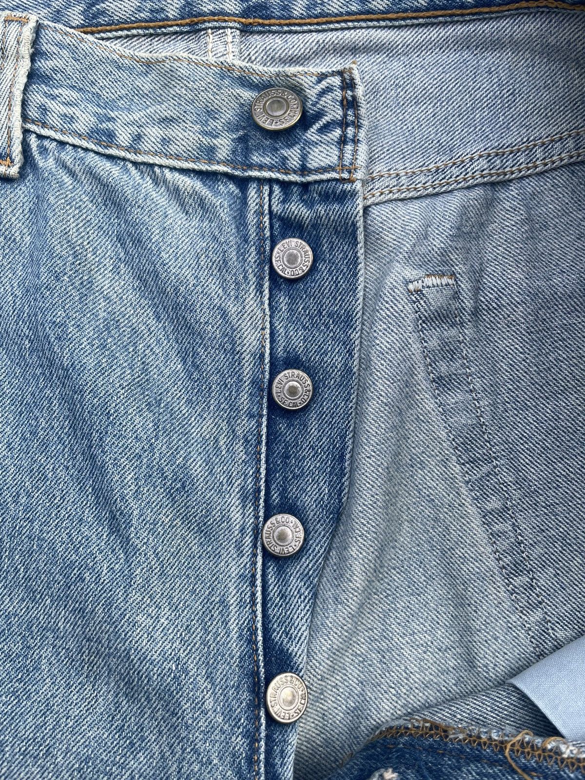 Levi's Vintage 1996 Levis 501 e Usa Irregular Faded Distressed Size US 36 / EU 52 - 25 Thumbnail