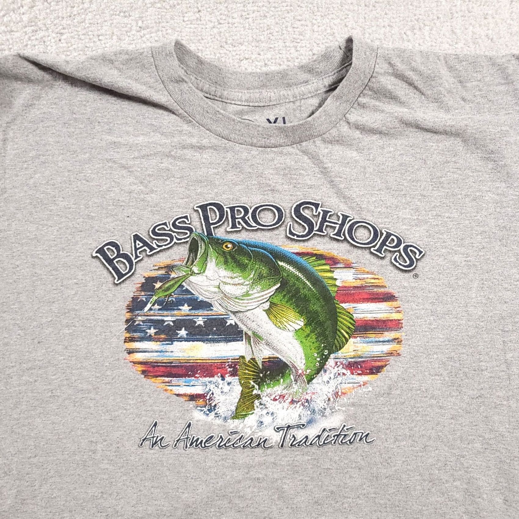 Bass Pro Shops BASS PRO SHOPS An American Tradition Gray Flag T-Shirt Bass Fishing Mens XL Size US XL / EU 56 / 4 - 7 Thumbnail