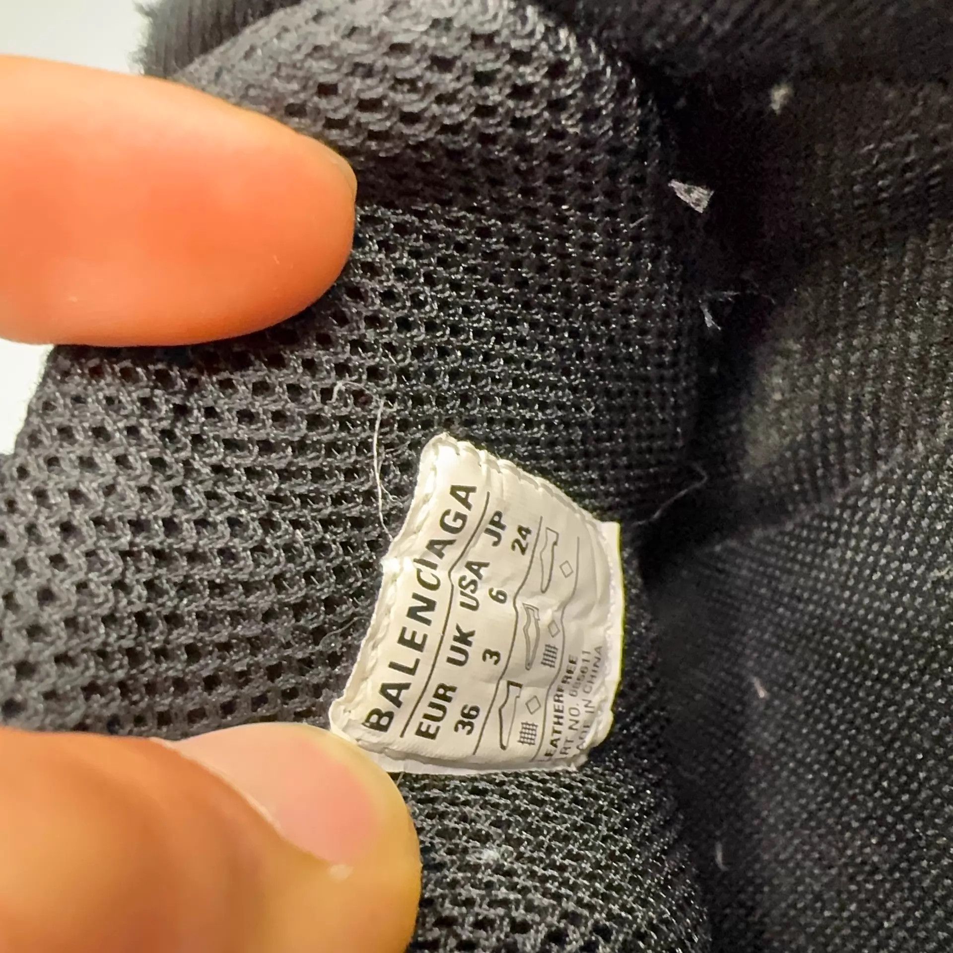 Balenciaga Balenciaga Defender Black Women's 36 Sneaker Size US 5.5 / IT 35.5 - 7 Thumbnail