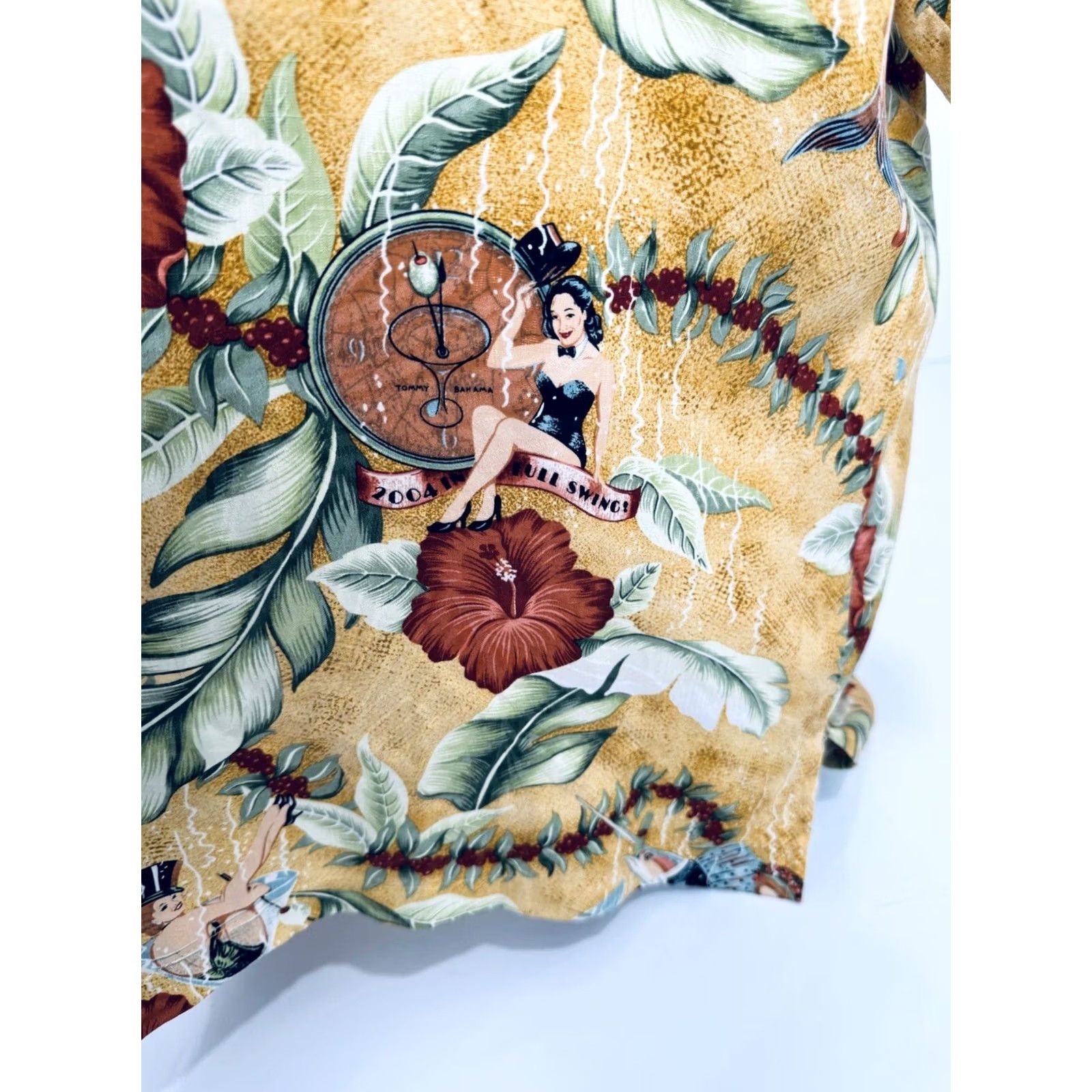 Tommy Bahama Tommy Bahama Shirt L Aloha Silk Multicolor Full Swing Hula Girl 2004 New Year Mens Size US L / EU 52-54 / 3 - 4 Thumbnail