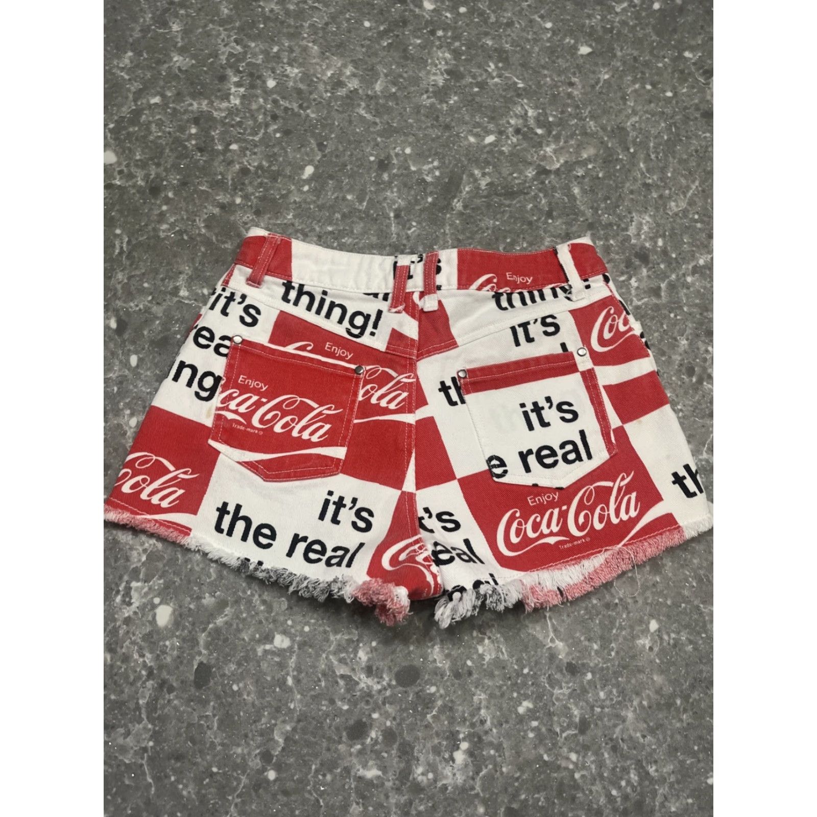 Vintage Coca Cola Women’s Denim Shorts Size S Flat Front Zip 5-Pocket Cut-Off Red & White Denim Casual Spring Summer Womens Size 28" / US 6 / IT 42 - 5 Thumbnail