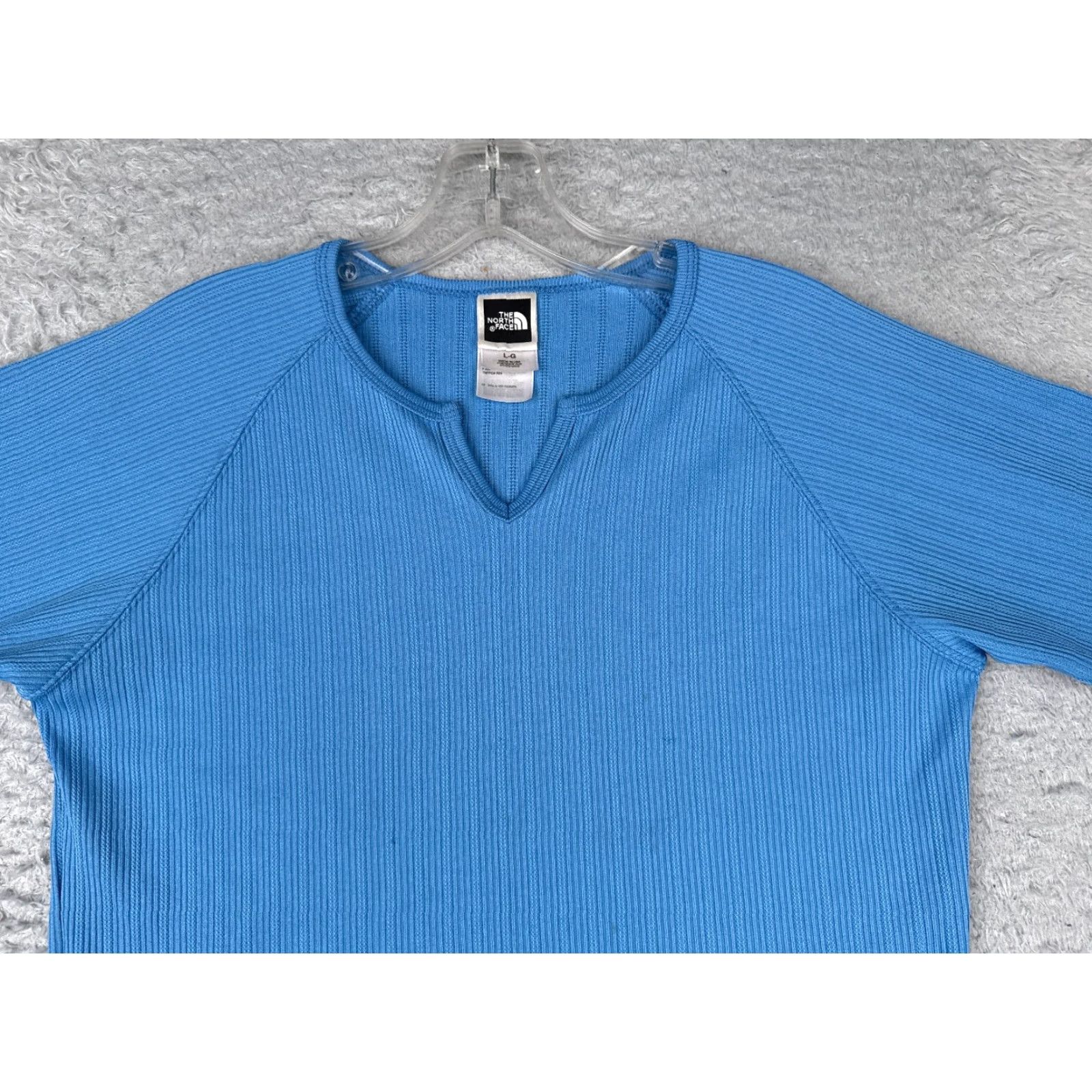 The North Face The North Face Shirt Women Large Blue Long Sleeve V-Neck Polyester Ribbed READ Size L / US 10 / IT 46 - 4 Thumbnail