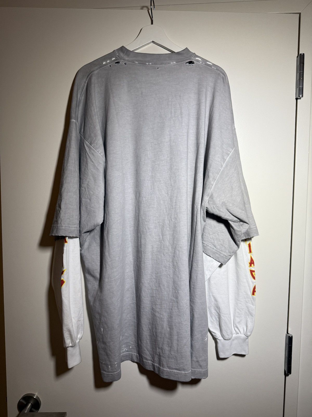 Balenciaga Balenciaga Metal Vintage Oversized T-Shirt Size US L / EU 52-54 / 3 - 20 Thumbnail