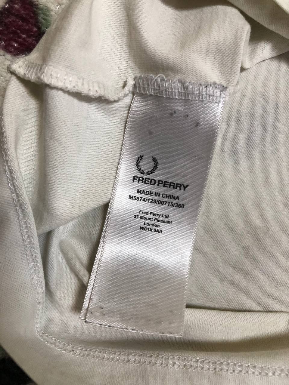 Fred Perry Fred Perry Crew Neck Embroidered Logo T-Shirt Casual Fit Size US S / EU 44-46 / 1 - 3 Thumbnail