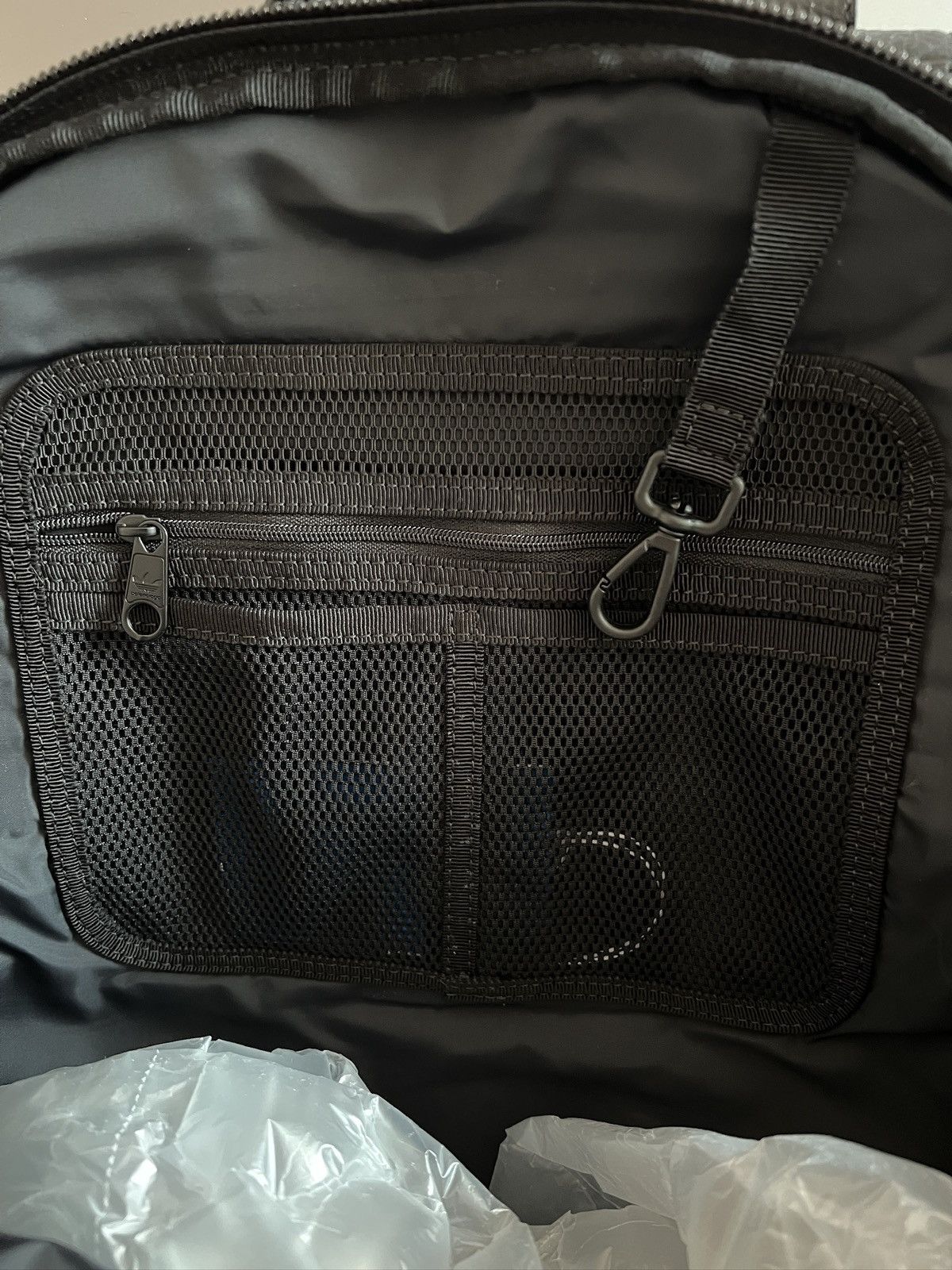 Balenciaga Balenciaga x Adidas Leather Backpack Large Black Size ONE SIZE - 2 Thumbnail