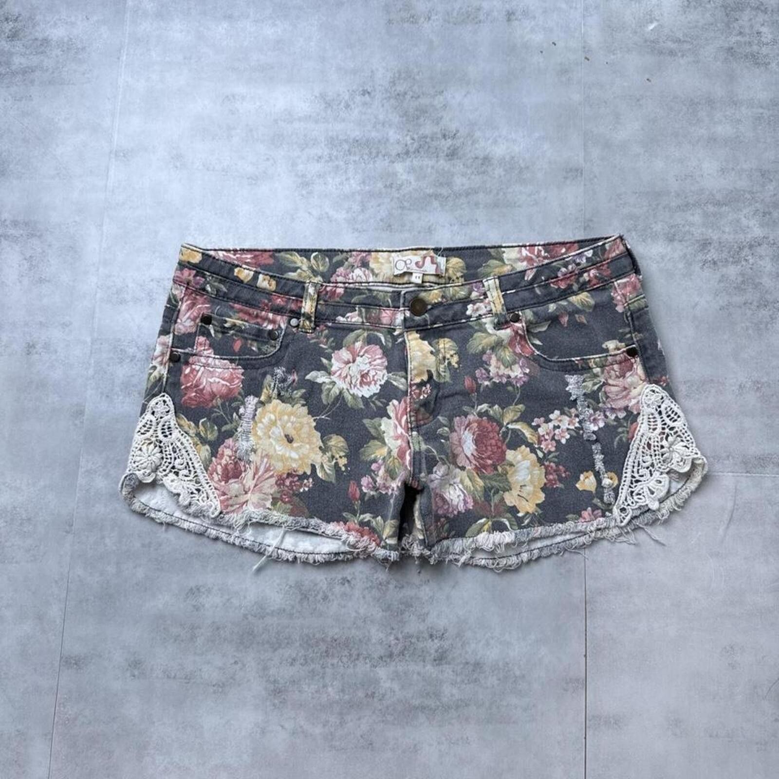 Ocean Pacific Y2K OP Floral Surf 00s Mini Shorts Size 34" / US 12 / IT 48 - 2 Thumbnail