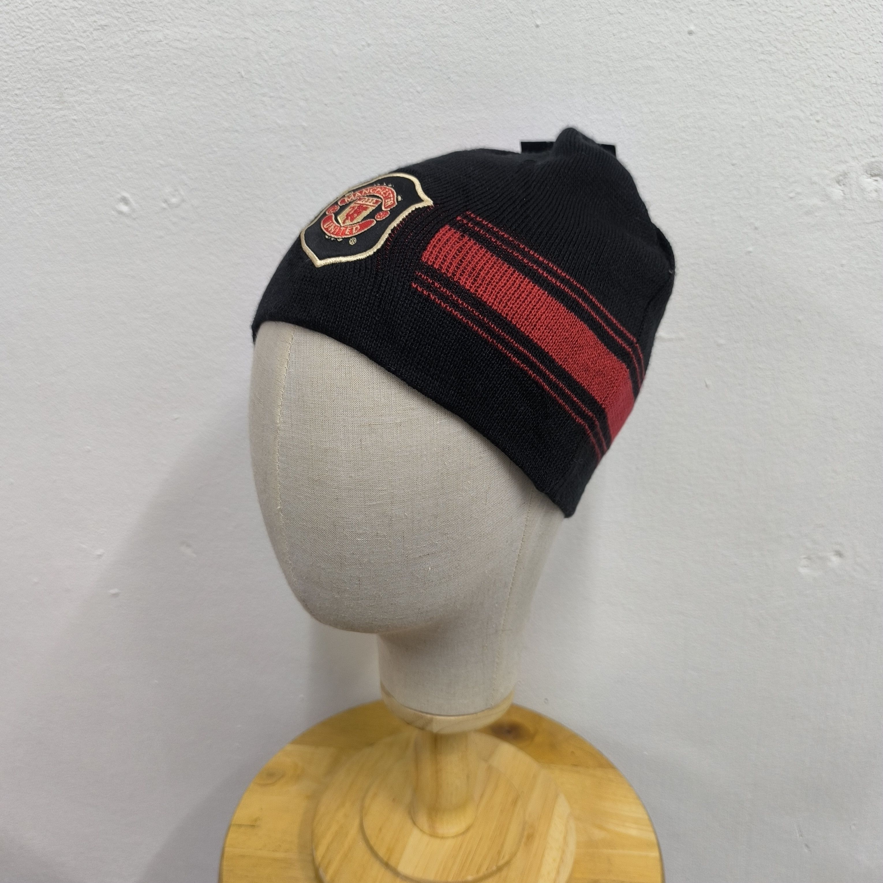 Nike ⚽️ Vintage manchester united by nike pull on beanie hat Size ONE SIZE - 2 Thumbnail
