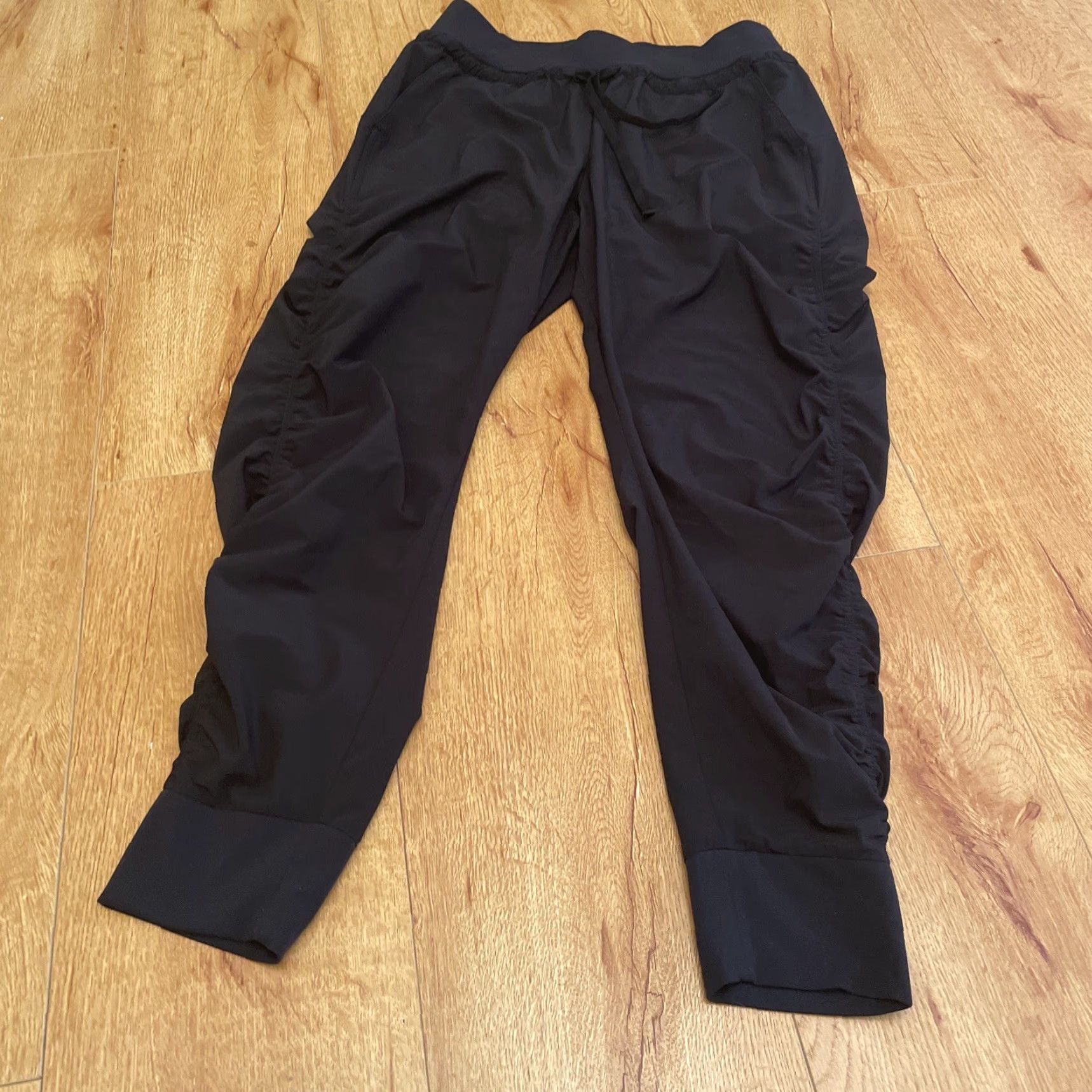 Athleta Athleta Womens Jogger Pants Attitude Pockets Drawstring Side Ruched Black Size 4, Activewear, Regular, Pants, Womens, Athleisure, Summer Size 27" / US 4 / IT 40 - 3 Thumbnail