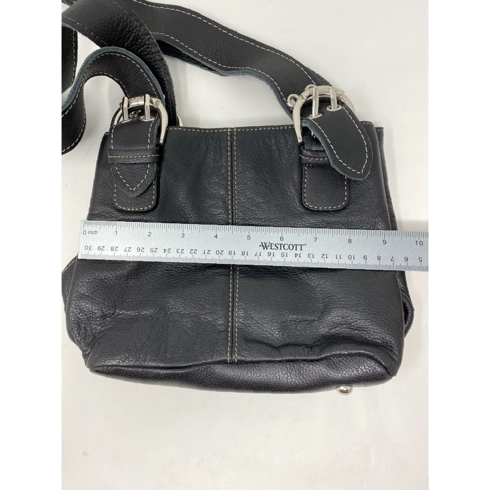 Vintage Tignanello Leather Shoulder Bag Satchel Purse Buckle Strap Black Bucket Style Medium Women Shoulder Bag Vintage No Size ONE SIZE - 6 Thumbnail