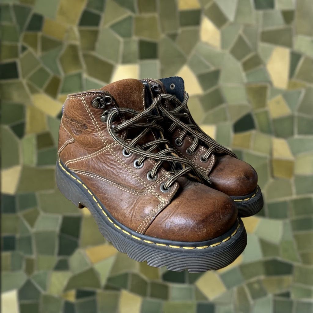 Dr. Martens VINTAGE Dr. Docs Martens 8A07 Boots Punk Grunge Mens Size UK 6 US 7 Brown Leather Lace Up Air Wair 90s Size US 7 / EU 40 - 1 Thumbnail