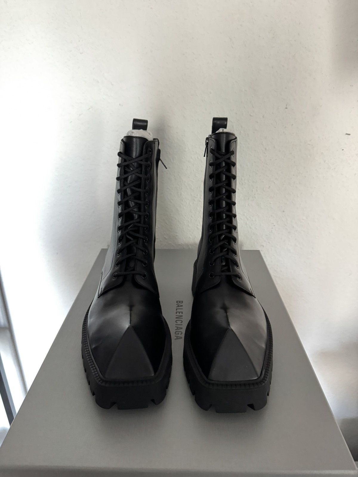 Balenciaga Balenciaga Rhino Military Lace Up Boots Size US 8 / EU 41 - 2 Thumbnail