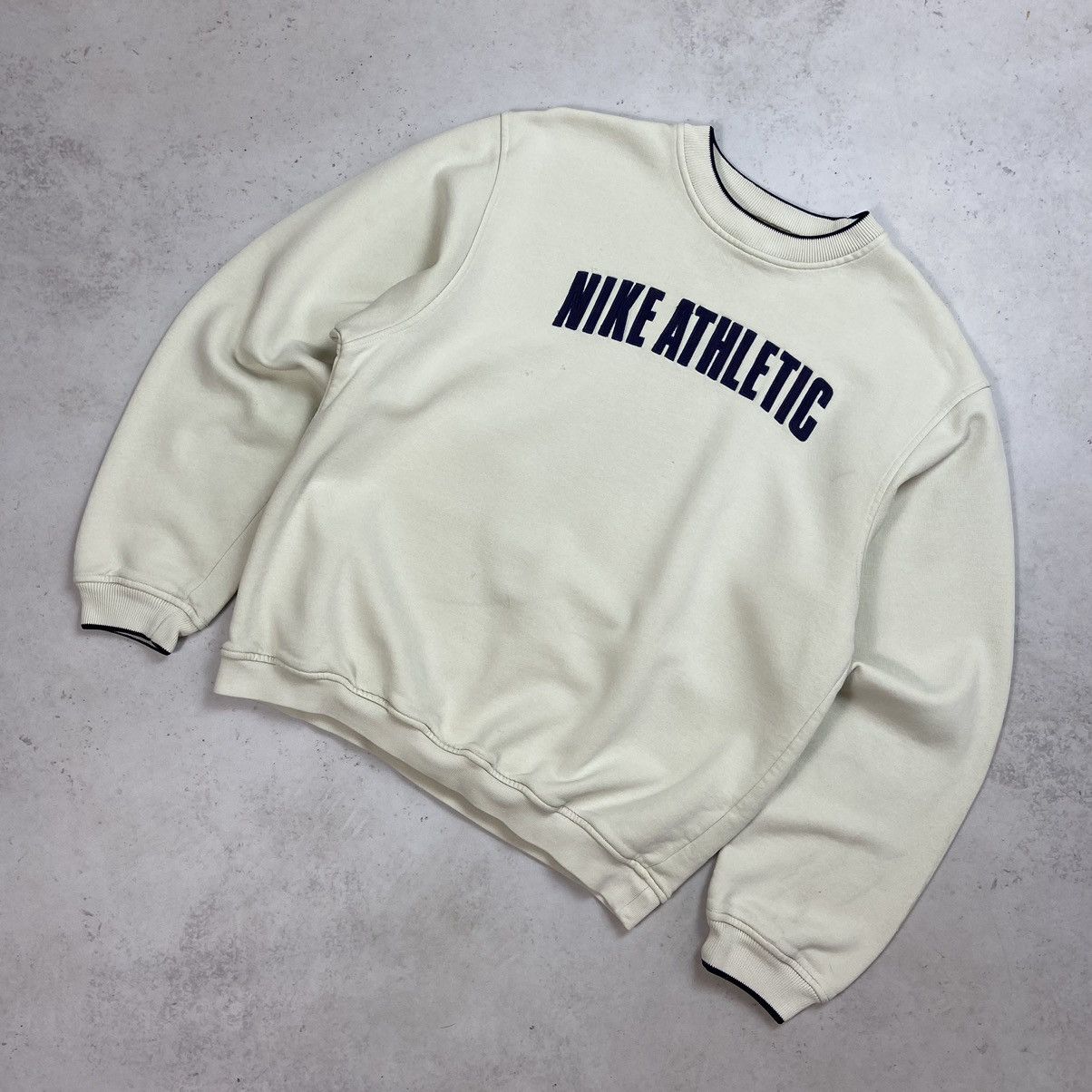 Nike athletic vintage outlet sweatshirt