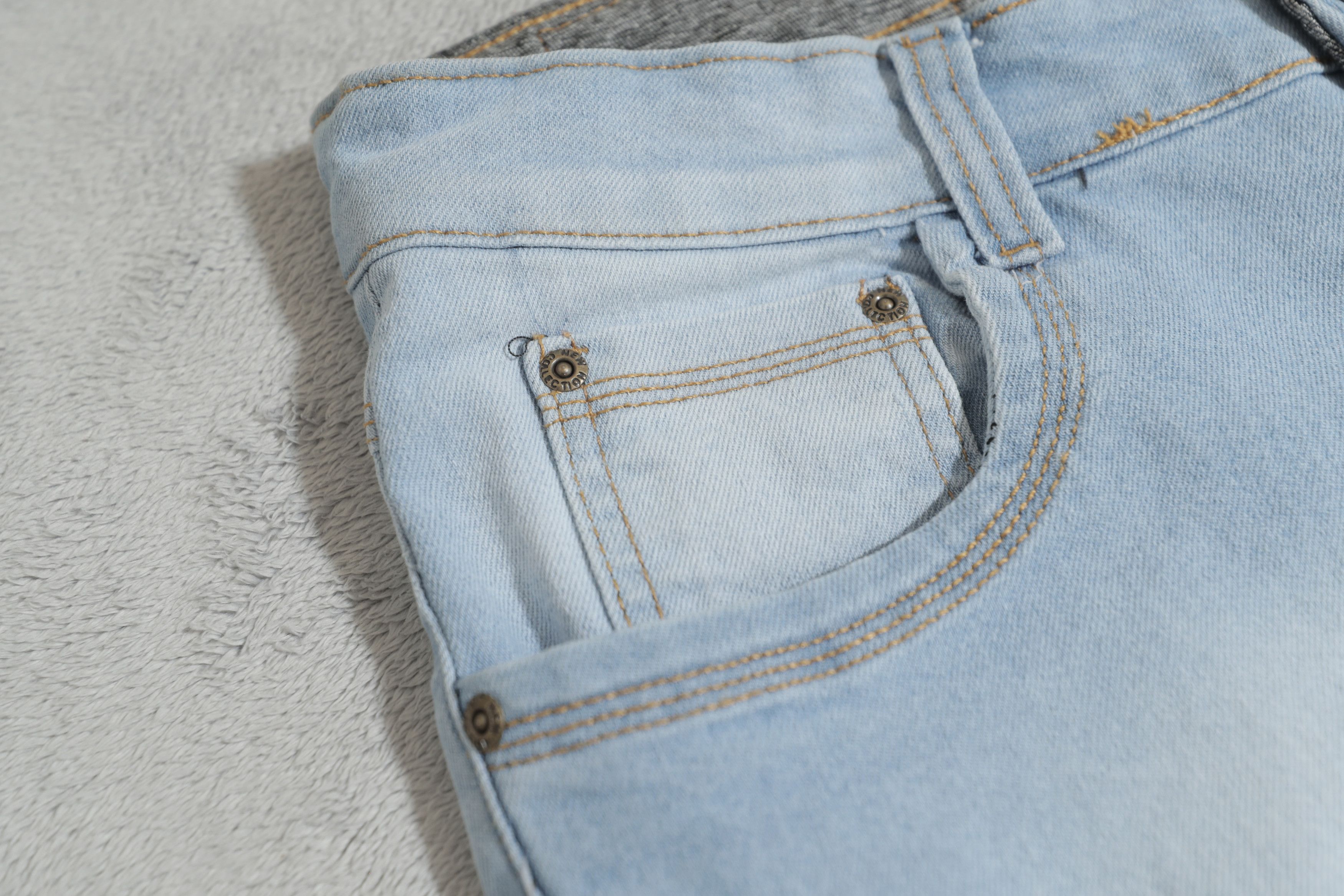 Other ABIUD Faded Light Blue Denim Shorts Made In Brasil (33) Size US 33 - 8 Thumbnail