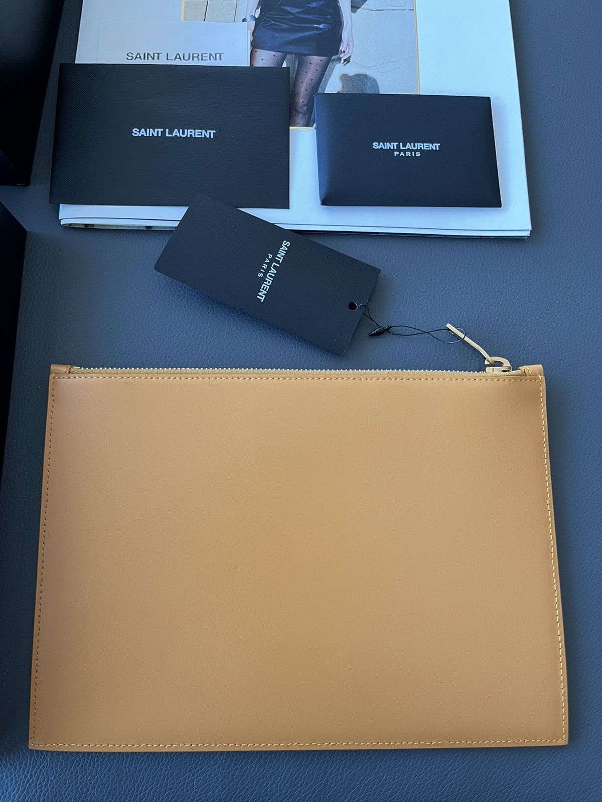 Hedi Slimane × Saint Laurent Paris × Yves Saint Laurent Limited Edition Brand New Saint Laurent Leather Pouch Bag Size ONE SIZE - 11 Thumbnail