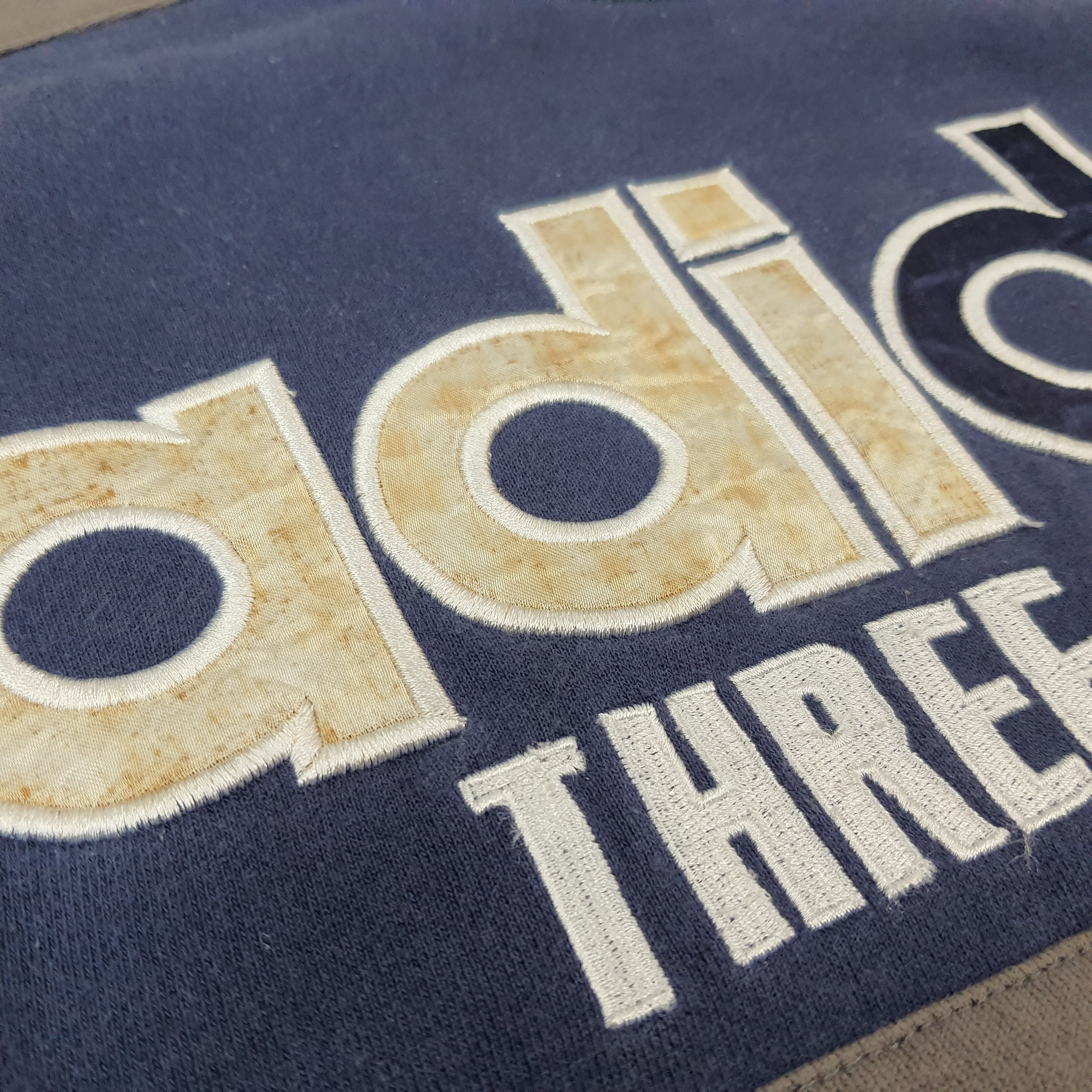 Adidas Vintage Adidas Three Stripes Retro Logo Sweatshirt C256N20 Size US M / EU 48-50 / 2 - 3 Thumbnail