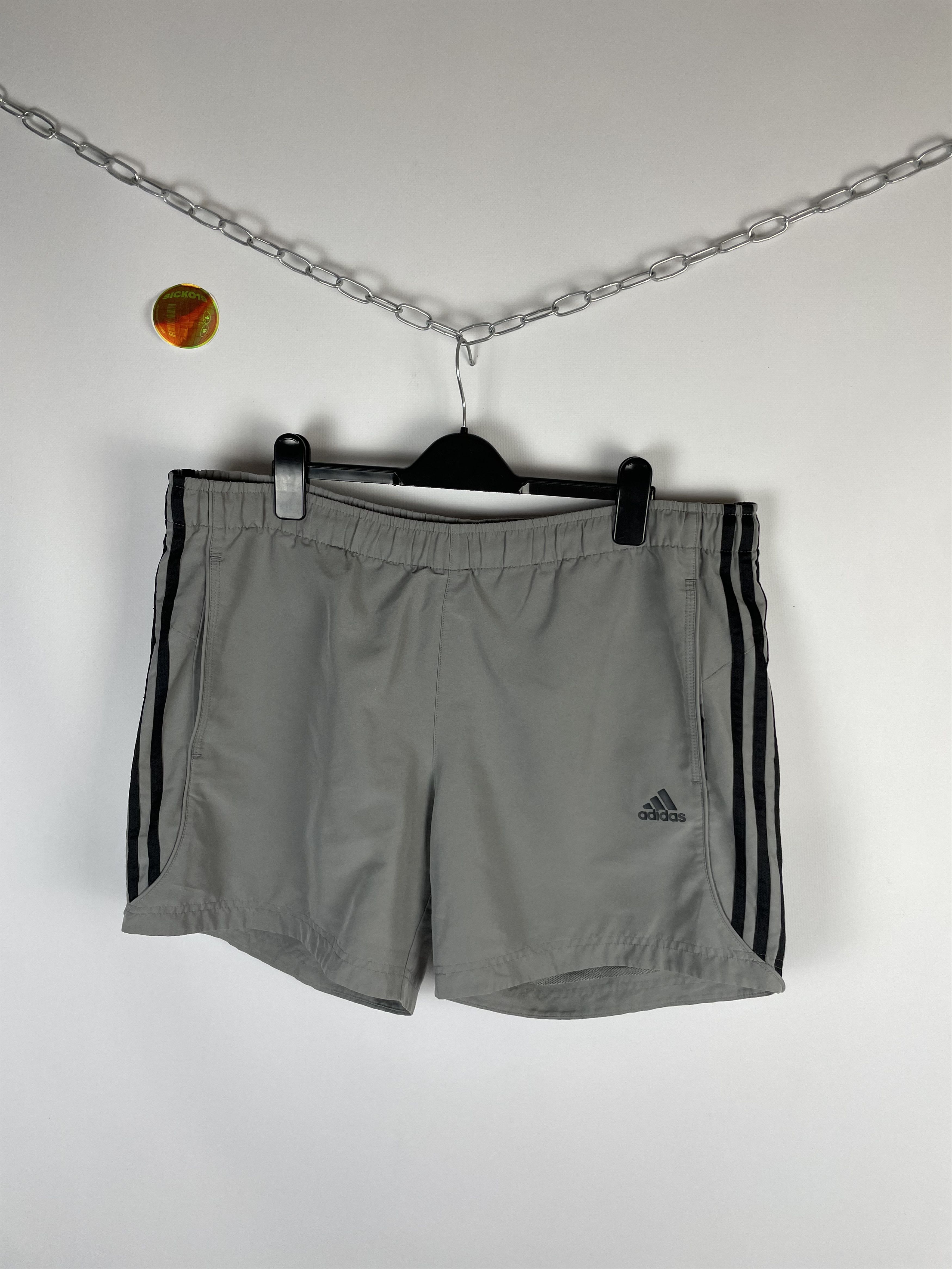 Adidas Vintage Adidas Shorts Y2k Size US 34 / EU 50 - 3 Thumbnail