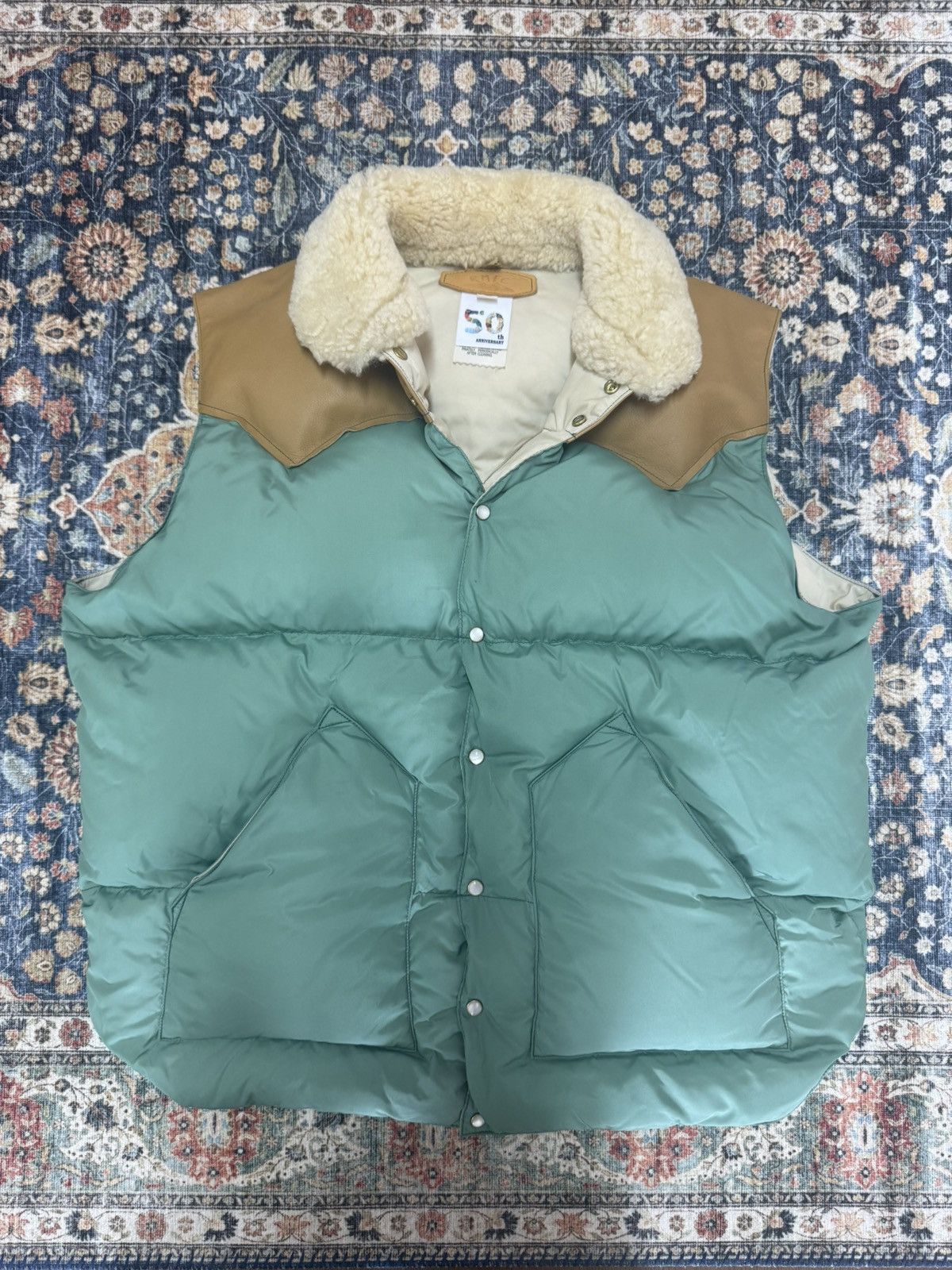 Rocky Mountain Featherbed Rocky Mountain 50th anniversary down vest Size US XXL / EU 58 / 5 - 1 Thumbnail