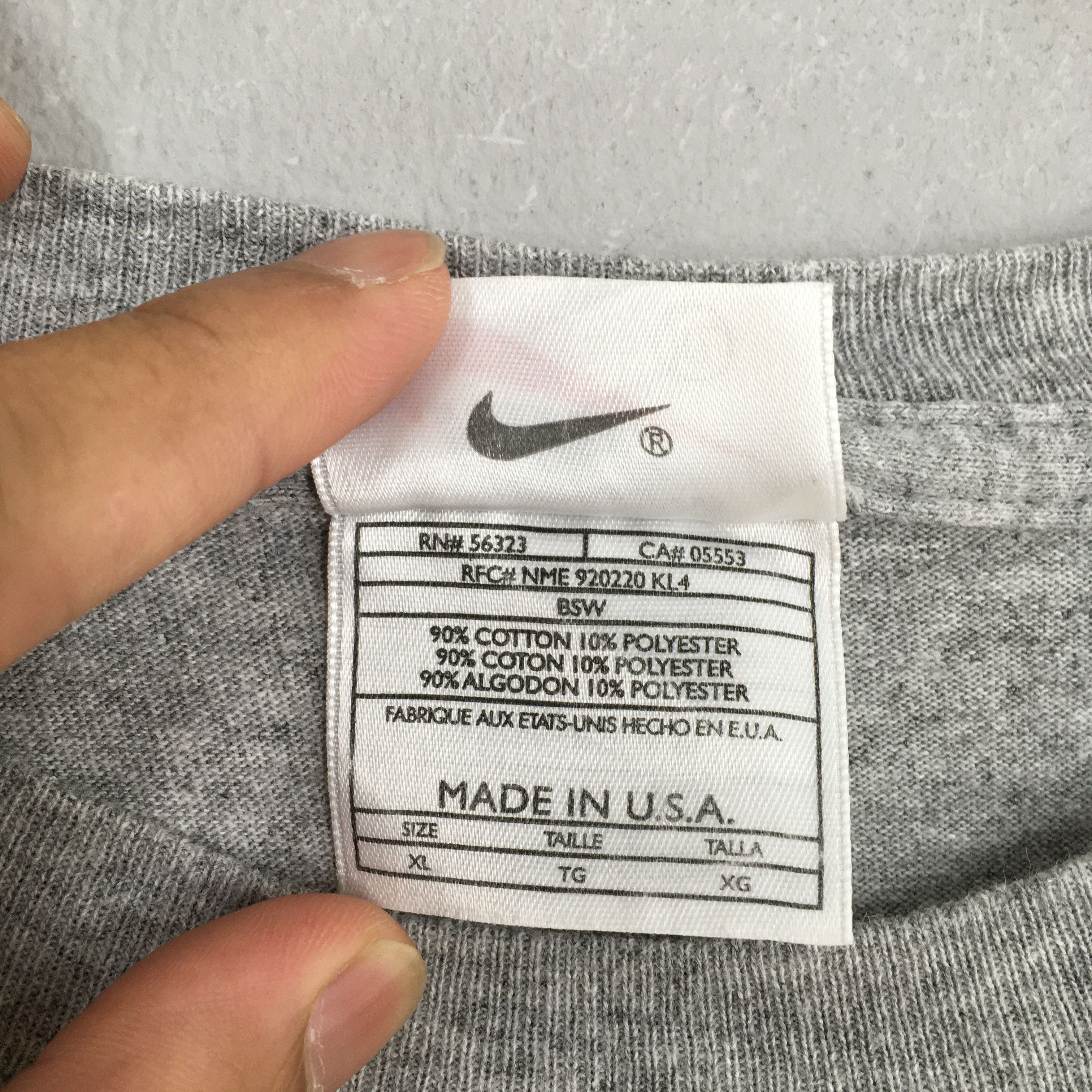 Nike Vintage 90's Nike Swoosh Tshirt XLarge Oversized Size US XL / EU 56 / 4 - 5 Thumbnail