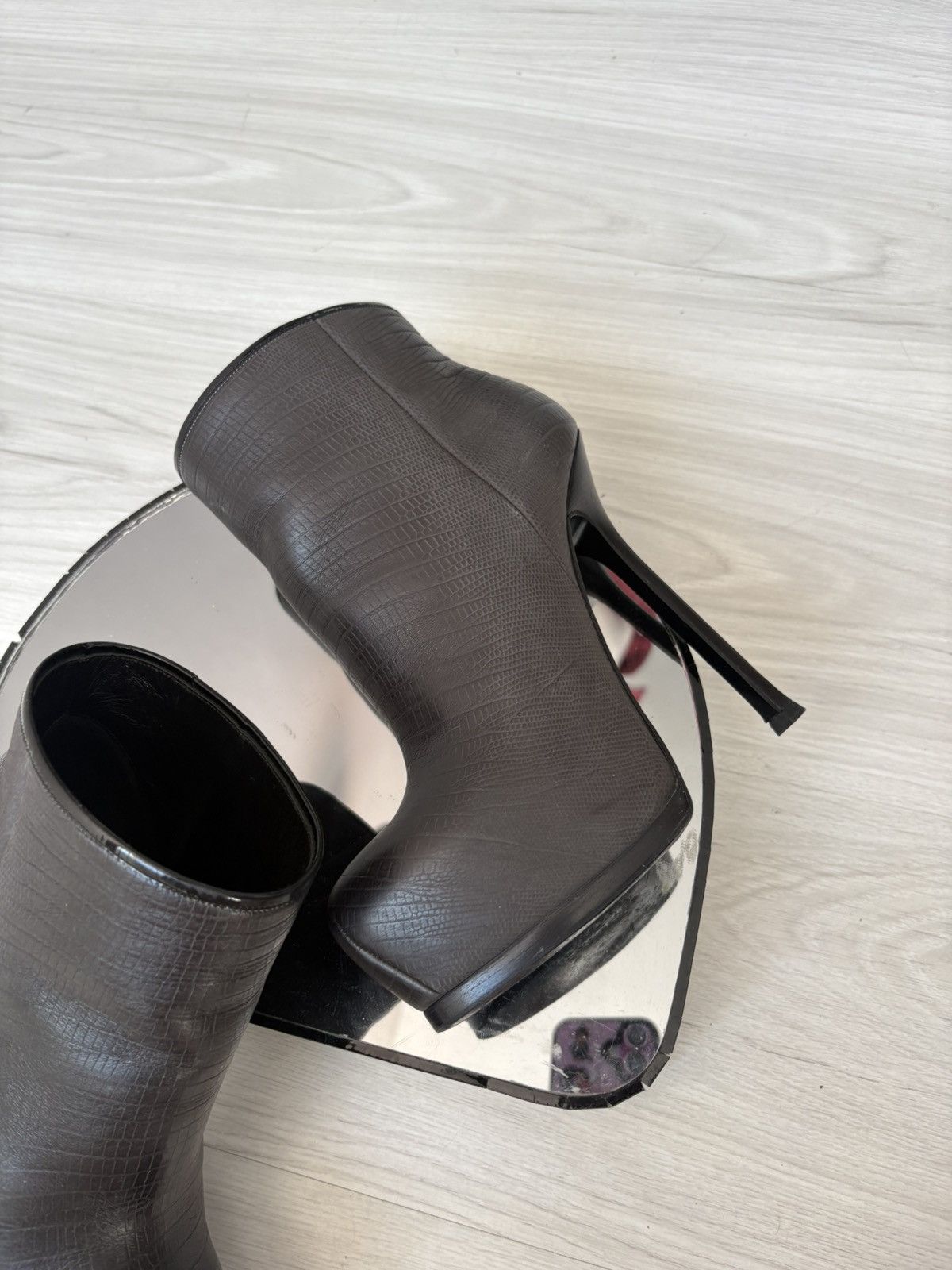 Yves Saint Laurent YSL Tribtoo boots Size US 6.5 / IT 36.5 - 8 Thumbnail