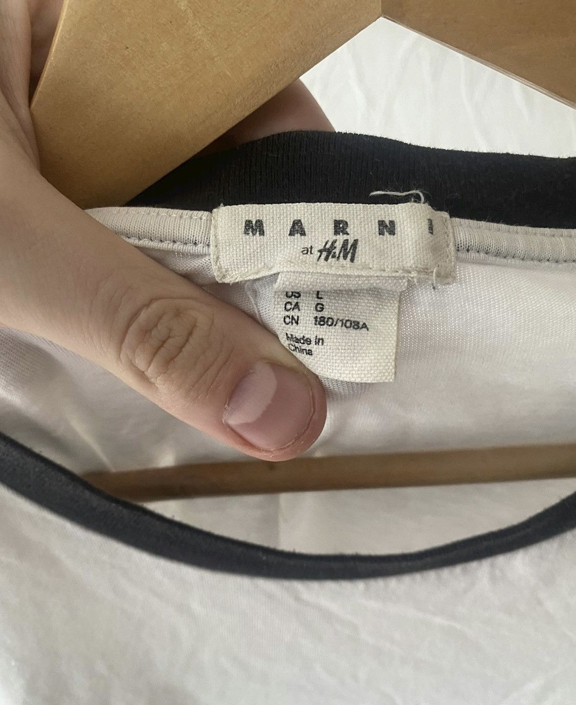 H&M Ultra rare marni x h&m trashed tee Size US L / EU 52-54 / 3 - 2 Thumbnail