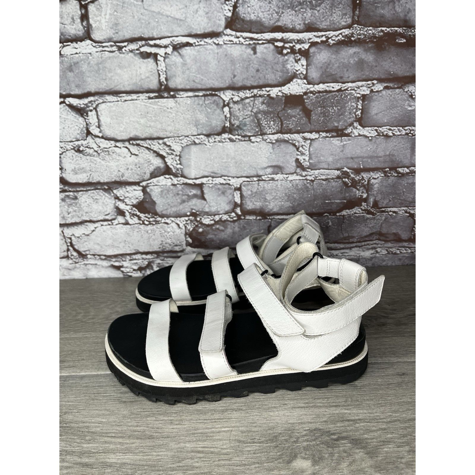 SOREL Sorel Roaming White Leather Multi Strap Platform Sandals Wom Size US 7.5 / IT 37.5 - 16 Thumbnail