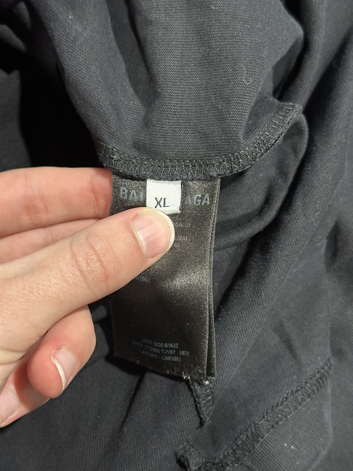 balenciaga bb logo embroidered tee
