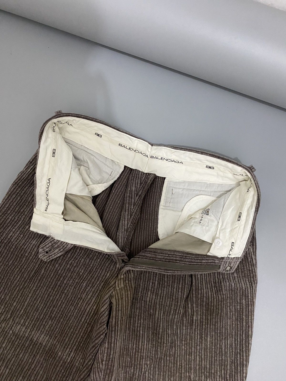 Balenciaga 💥Baggy💥Balenciaga Corduroy Pants Size US 32 / EU 48 - 1 Thumbnail