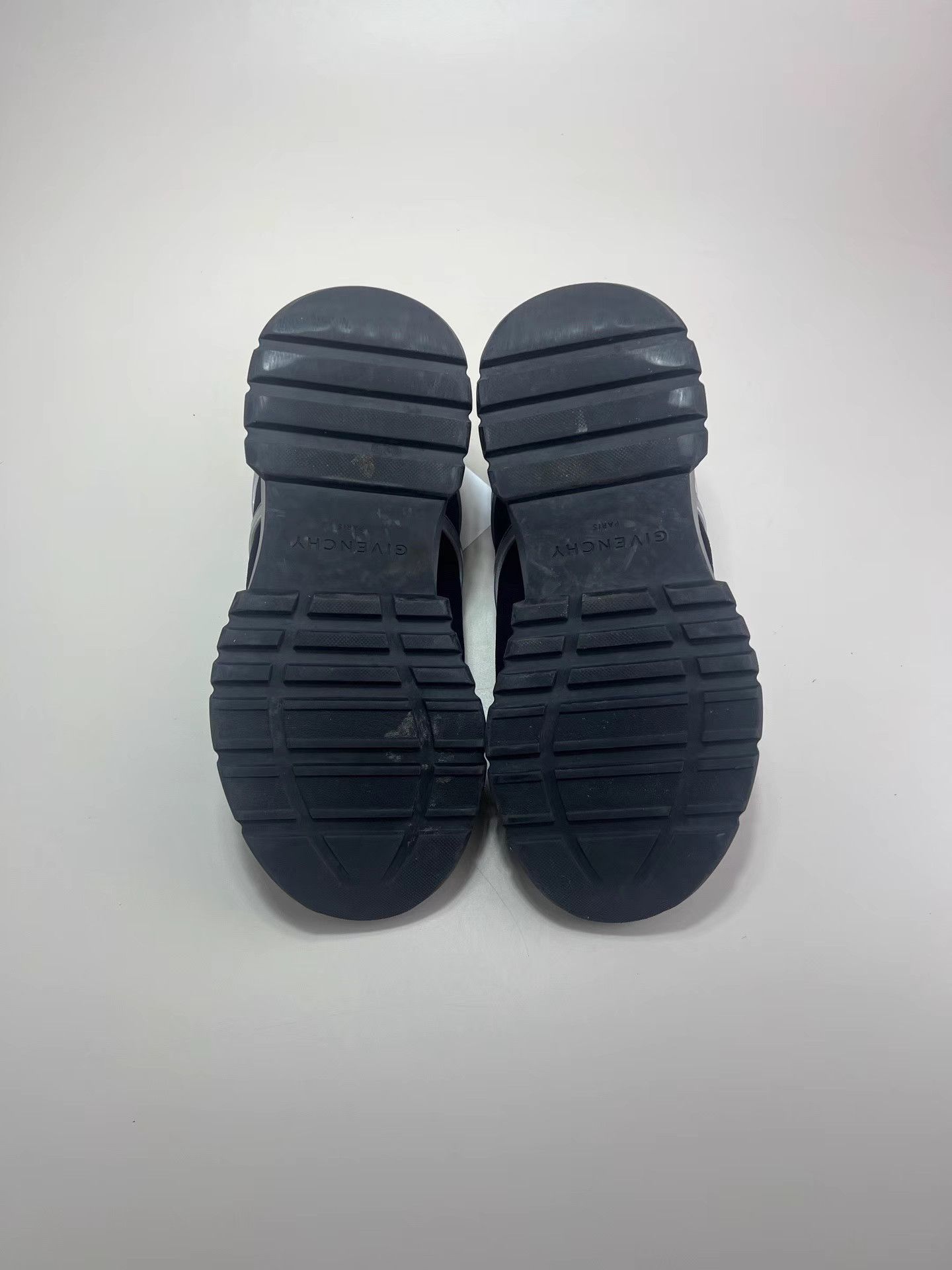 Givenchy GIVENCHY Black & Silver Sneakers K1 Size US 7 / EU 40 - 6 Thumbnail