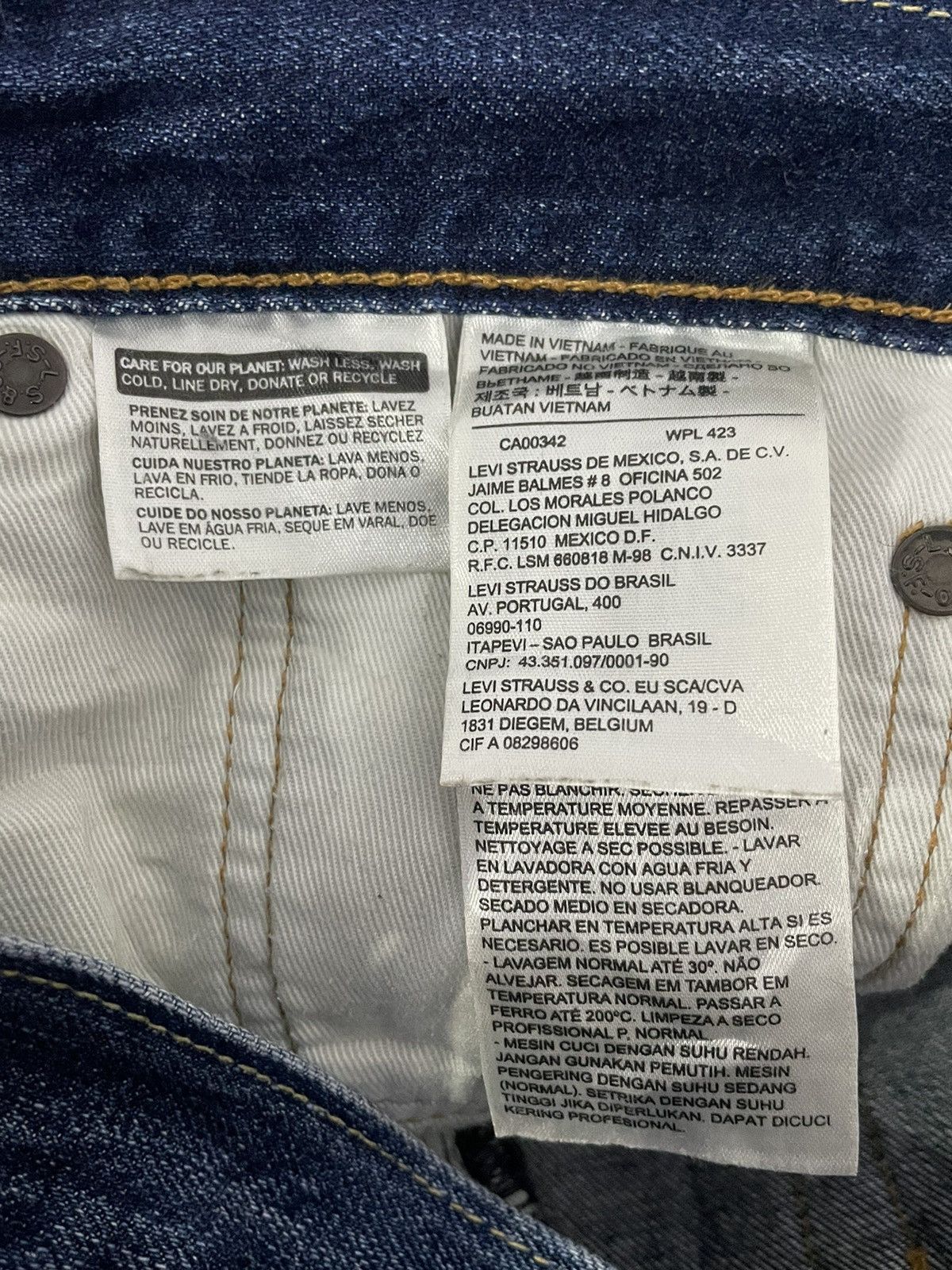 Levi's × Vintage Vintage Levis 505 Distressed Blue Wash Jeans Size US 33 - 16 Thumbnail