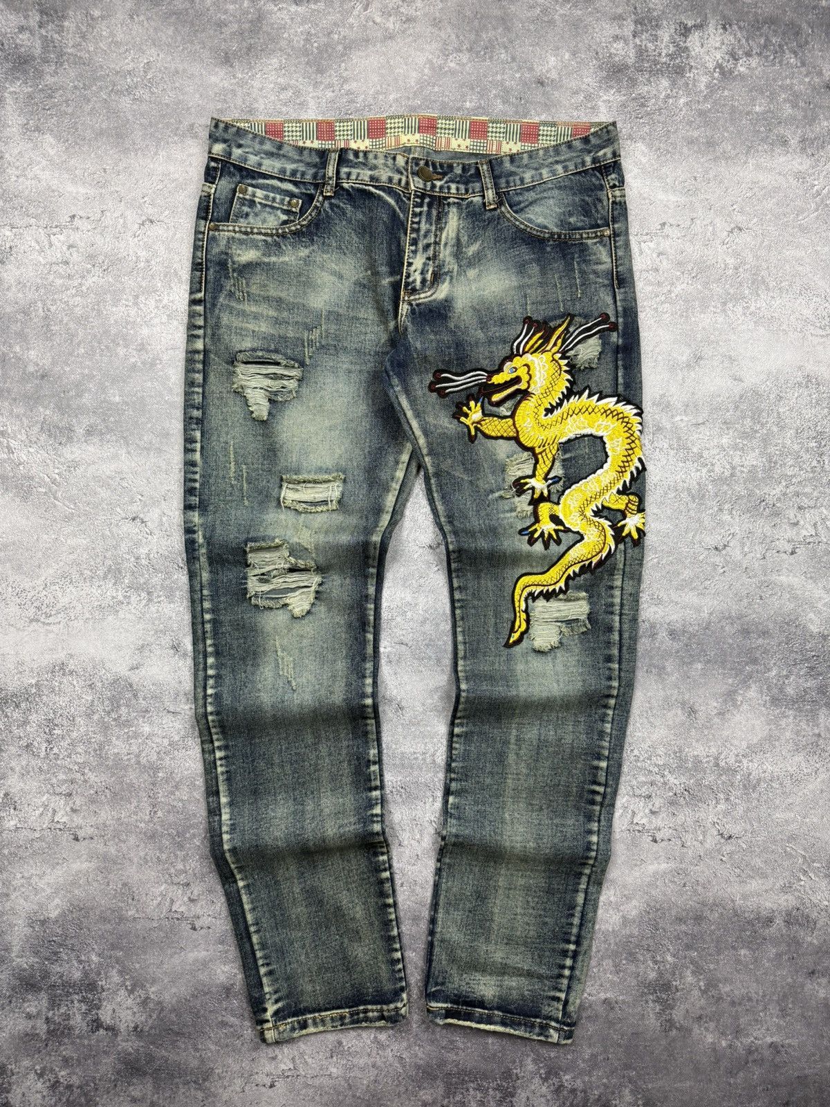 Japanese Brand Vintage Japanese Dragon Embroidered Distressed Jeans Pants Size US 36 / EU 52 - 3 Thumbnail