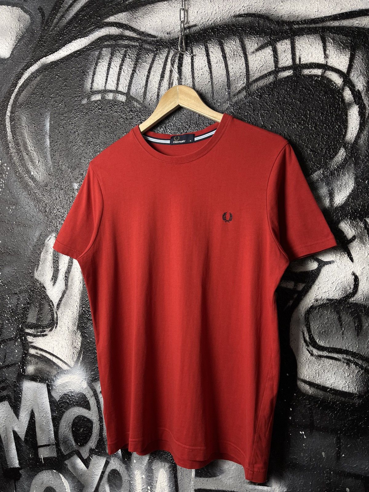 Fred Perry Fred Perry Y2K Casual Basic T-Shirt Men’s Size Medium Size US M / EU 48-50 / 2 - 1 Thumbnail