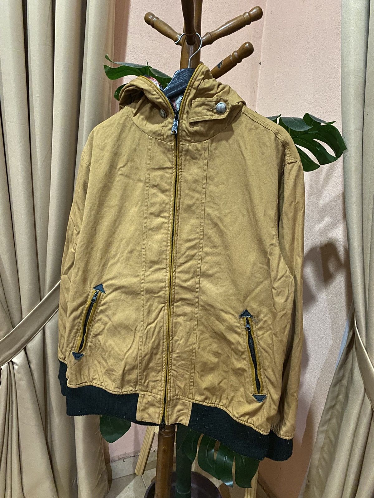 Japanese Brand Vintage Ills Tan Hooded Workwear Jacket with Plaid Lining Size US L / EU 52-54 / 3 - 2 Thumbnail