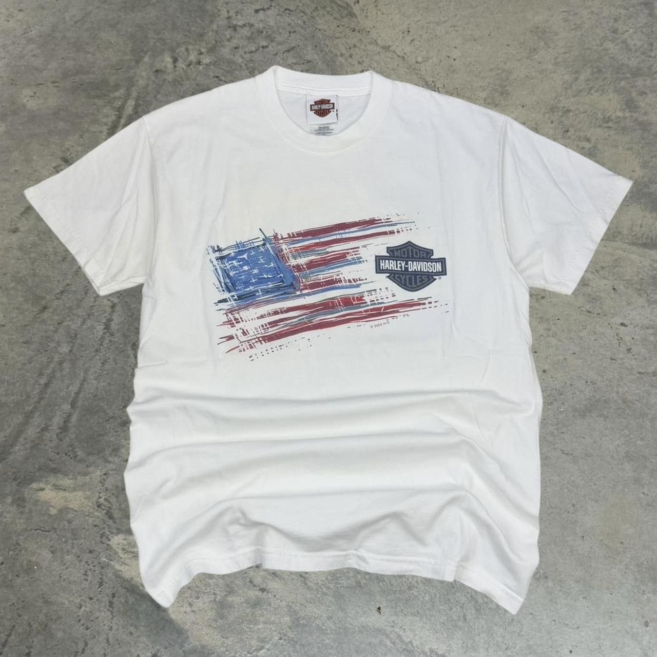 Designer Vintage Y2K Harley Davidson USA Flag T-Shirt Size US M / EU 48-50 / 2 - 1 Thumbnail