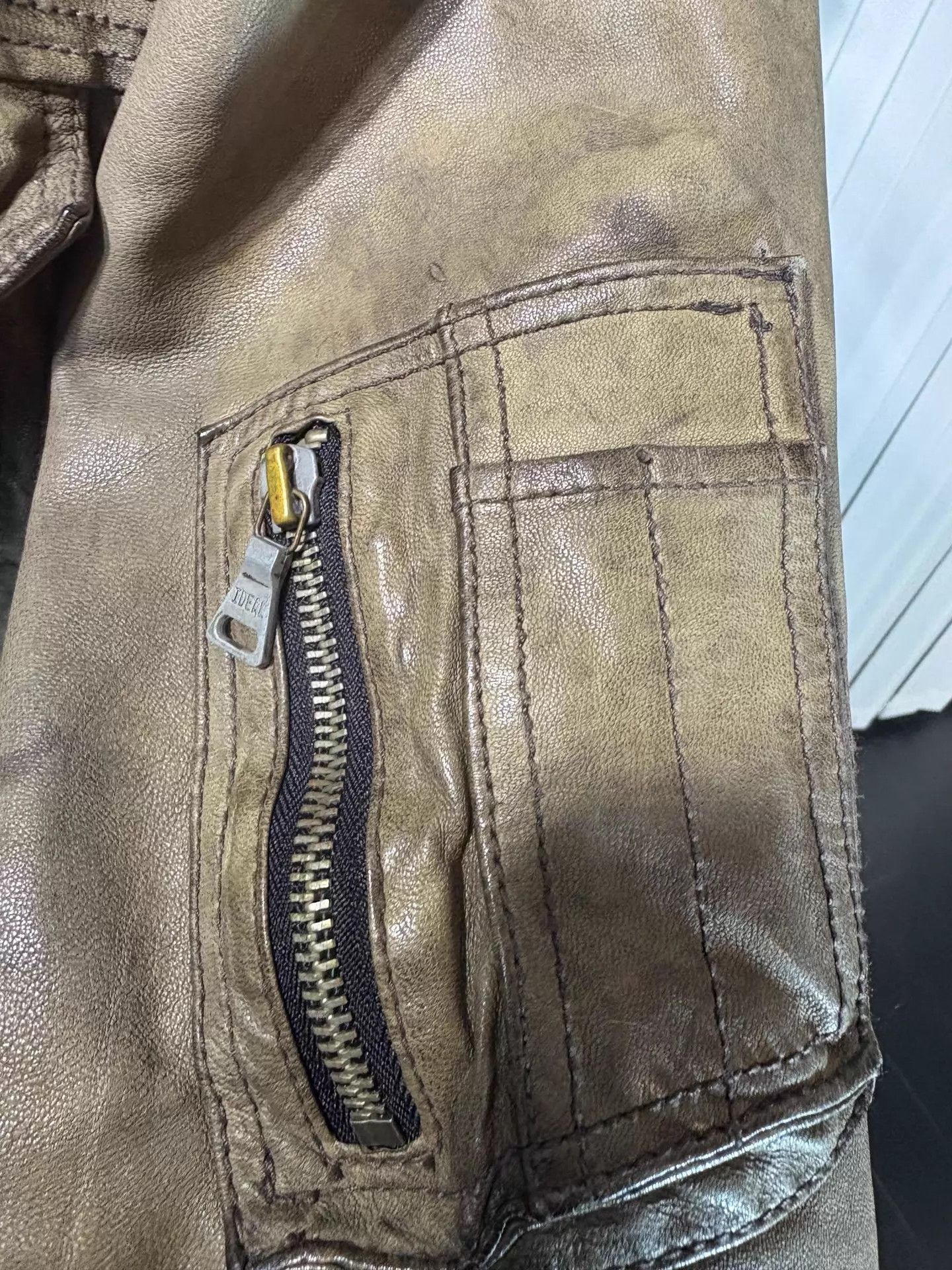 Katharine Hamnett London Katharine Hamnett 00s Tobacco 4-Pkt Epau LeatherJkt L Size US L / EU 52-54 / 3 - 5 Thumbnail