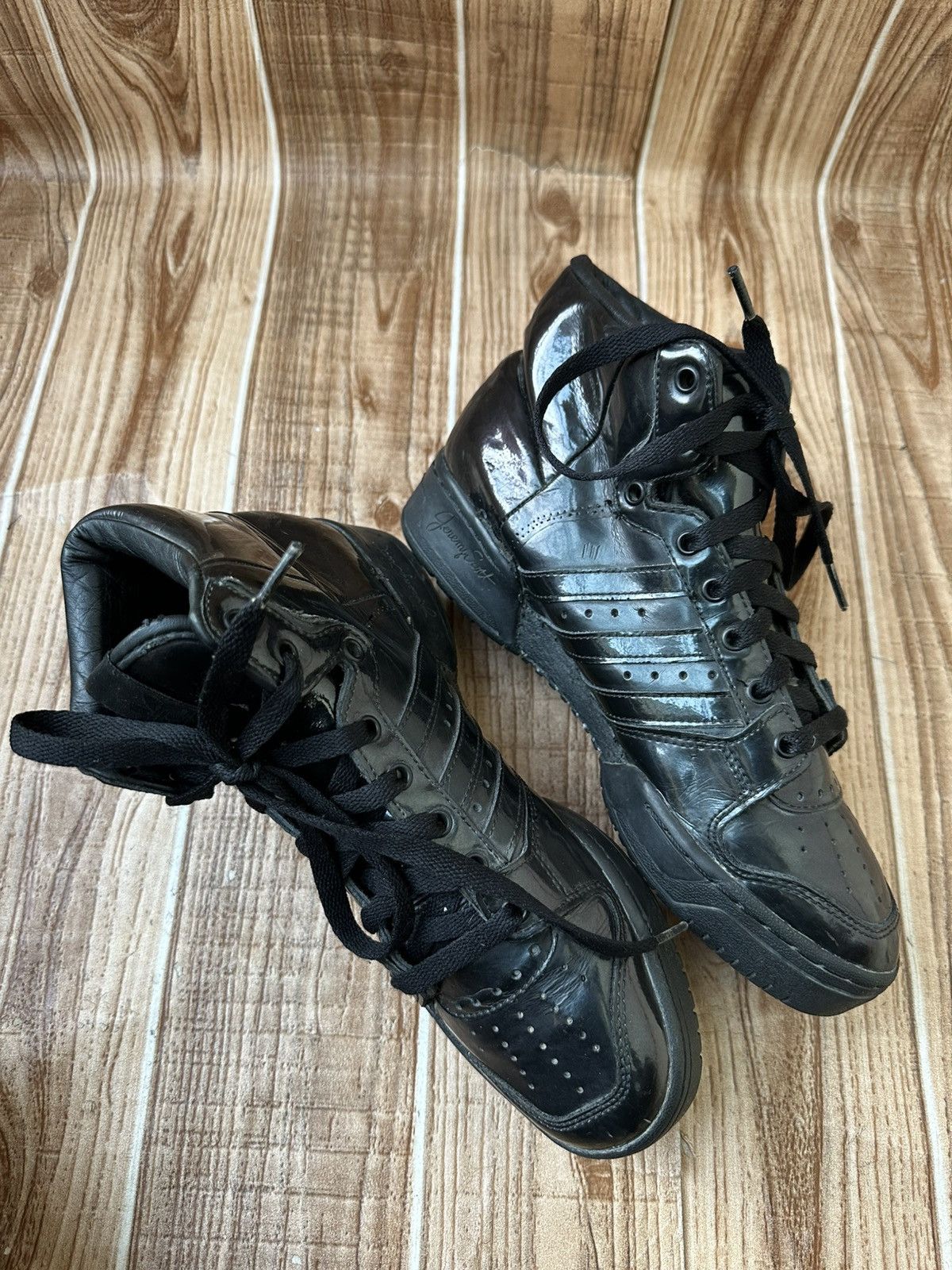 Adidas × Jeremy Scott Ss13 Adidas Jeremy Scott JS Wings 2.0 Patent Black Size US 6.5 / EU 39-40 - 9 Thumbnail