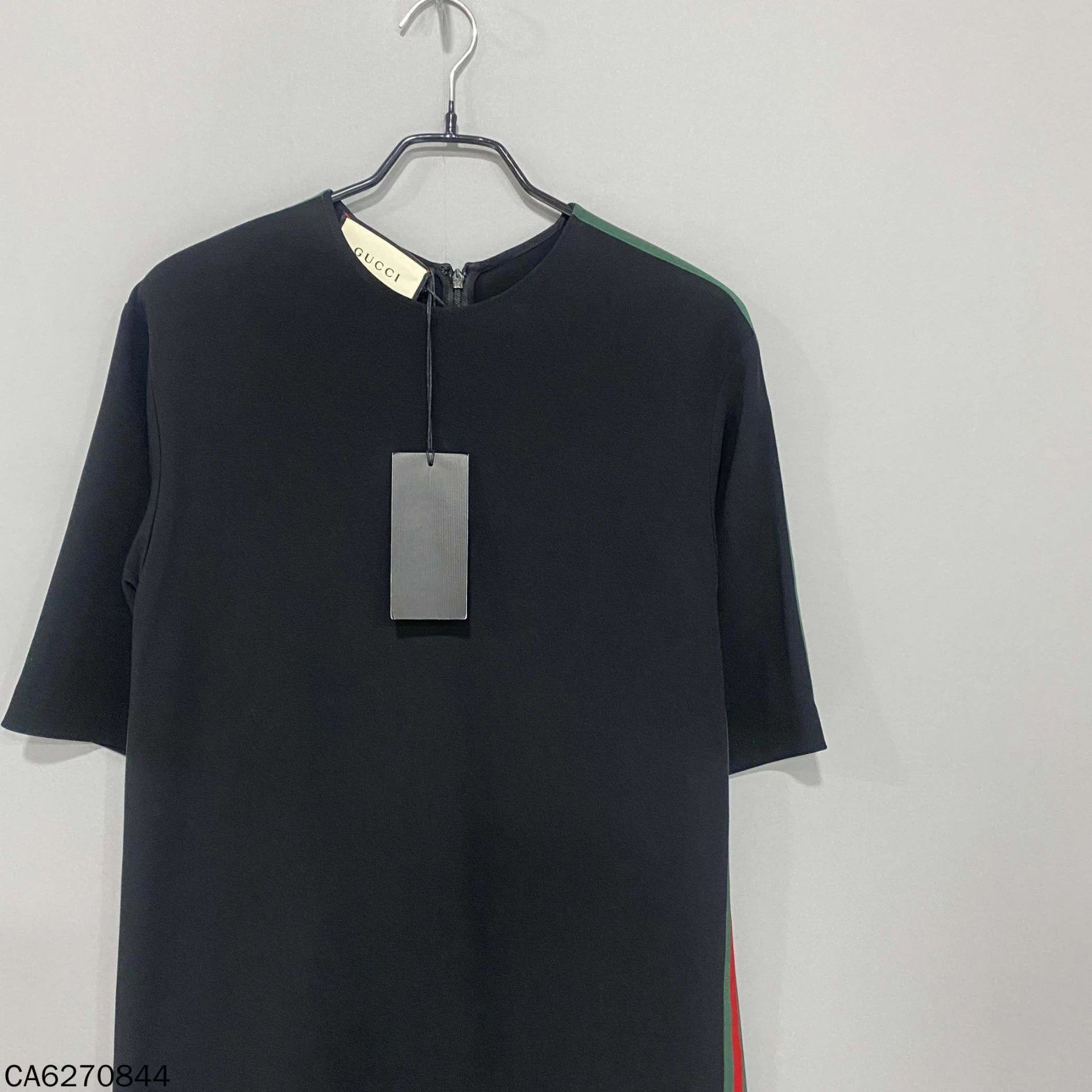 Gucci Gucci Side Stripe Classic Dress New IT38 Size XS / US 0-2 / IT 36-38 - 1 Thumbnail
