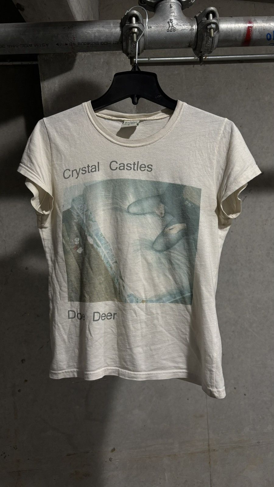 Band Tees Crystal Castles Doe Deer Tee Size US M / EU 48-50 / 2 - 1 Thumbnail