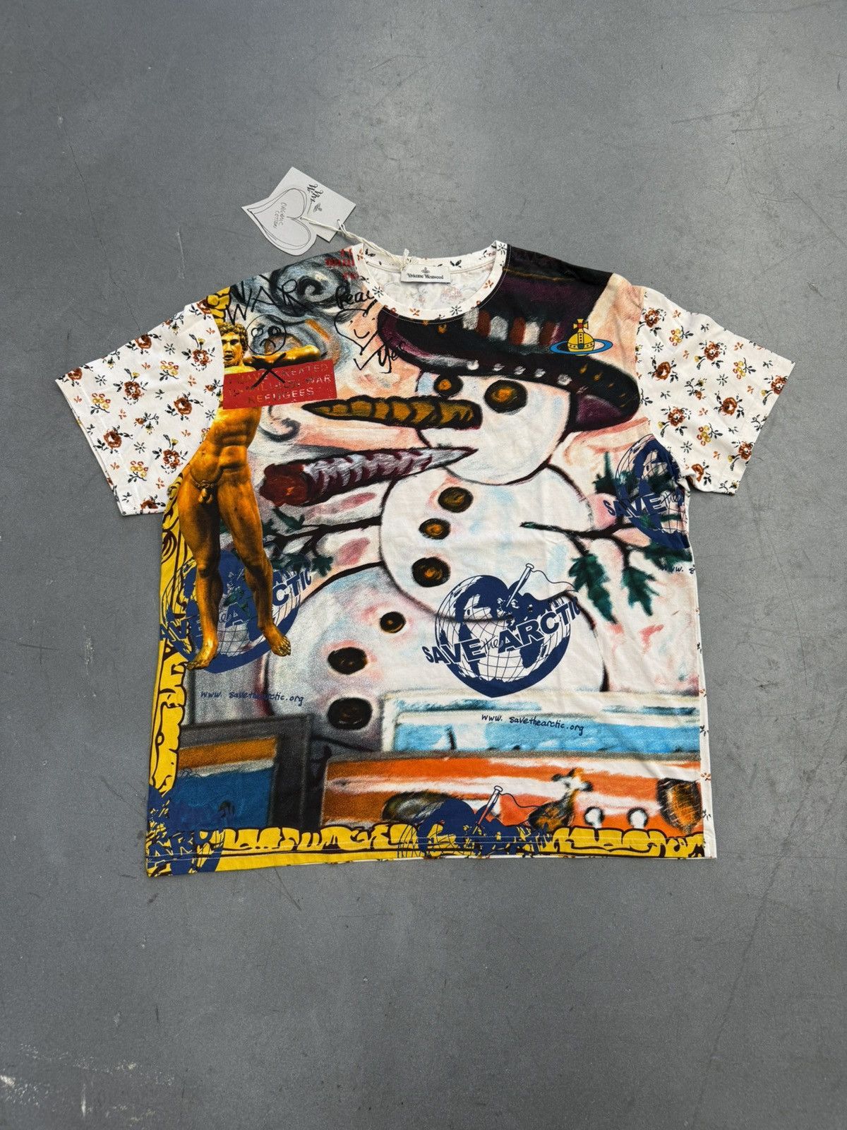Vivienne Westwood Vivienne Westwood Oversized Snowman Multicolor Tee Size US S / EU 44-46 / 1 - 1 Thumbnail