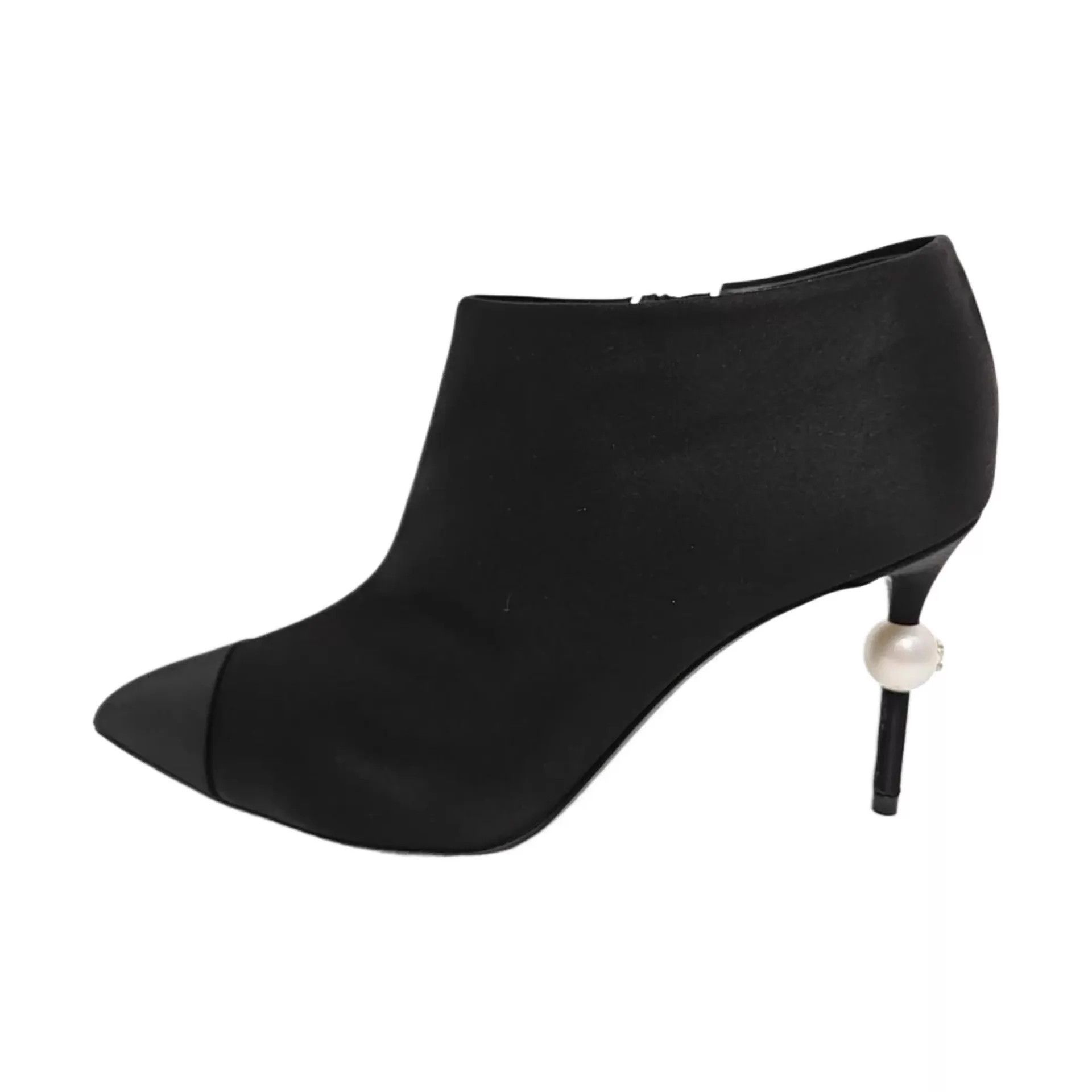 Chanel Chanel High Heel Boots Size 38 Size US 7.5 / IT 37.5 - 1 Thumbnail