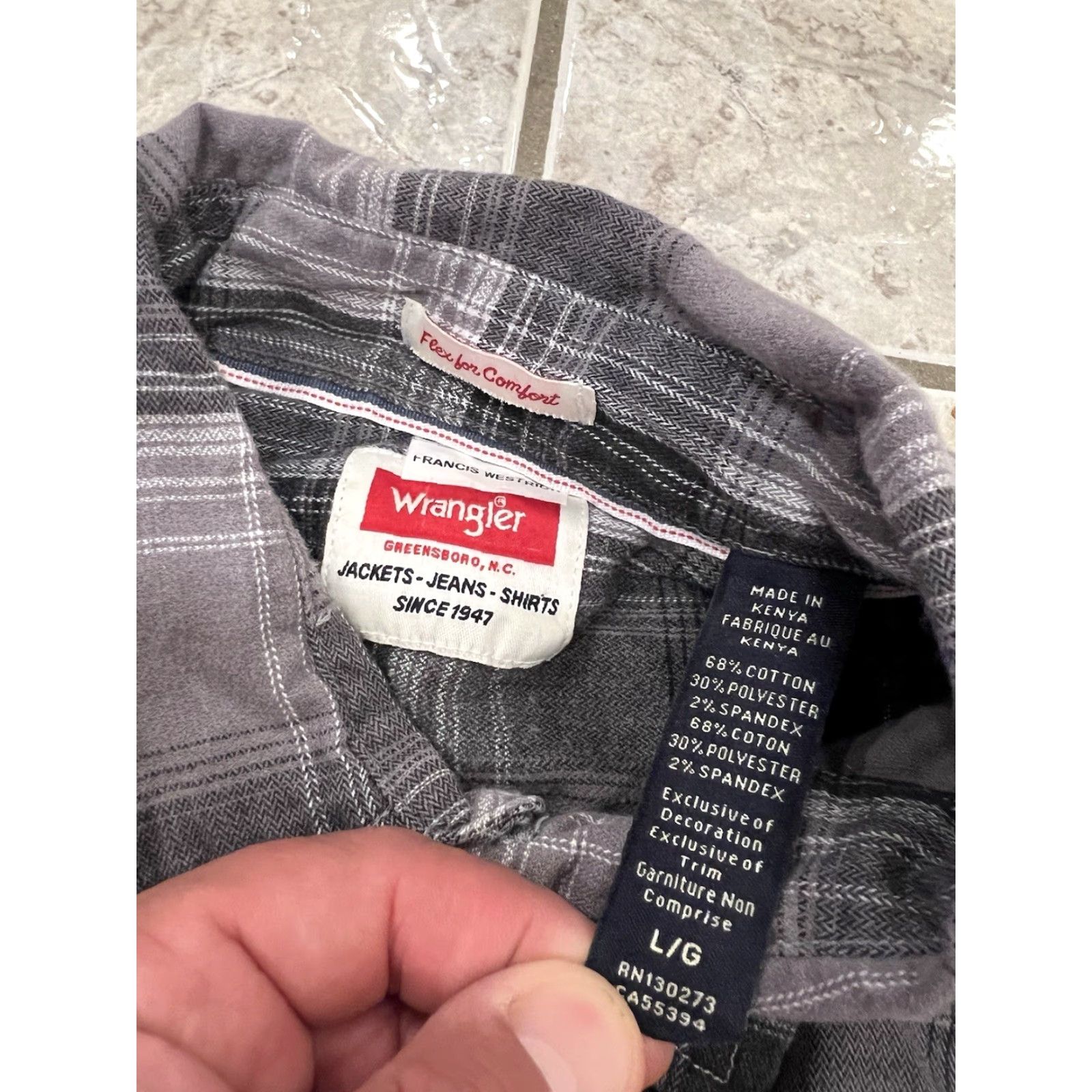 Wrangler WRANGLER Shirt Plaid Long Sleeve Slim Button-Up Men's Large Black Gray Flannel Casual Workwear Size US L / EU 52-54 / 3 - 3 Thumbnail