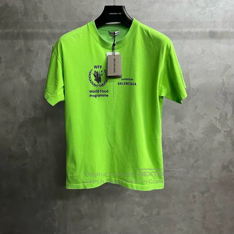 Balenciaga Balenciaga Neon Green Vintage Plain Cloth Medium Cut Short Size US S / EU 44-46 / 1 - 1 Thumbnail