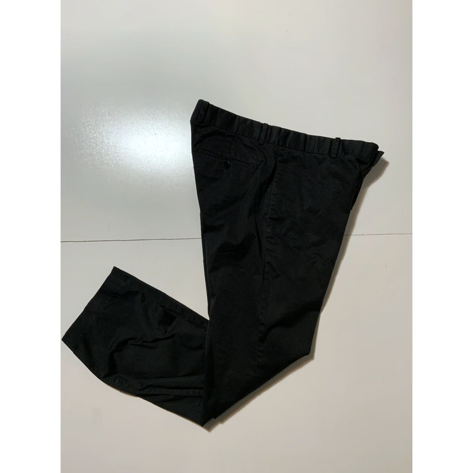 Theory Theory Kramer Quest Black Flat Front Relaxed Fit Cotton Pants Sz 34 Mens Pants 34 Black Cotton 31in Inseam 41in Outseam 7.5in 97% Cotton 3% Elastane Size US 34 / EU 50 - 2 Thumbnail