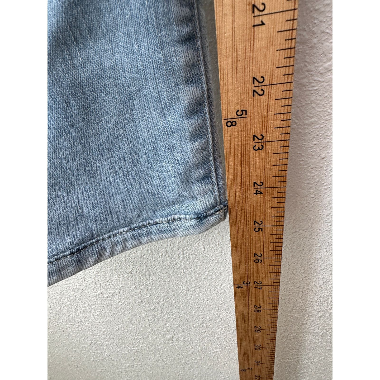 AG Adriano Goldschmied AG Faye Jeans Light Wash Women US 32 Cigarette Size 32" / US 10 / IT 46 - 11 Thumbnail